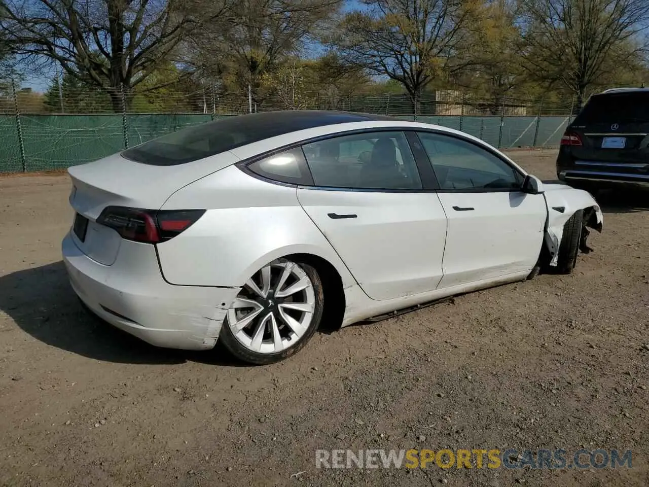 3 fotografías del automóvil dañado 5YJ3E1EAXMF870285 TESLA MODEL 3 2021