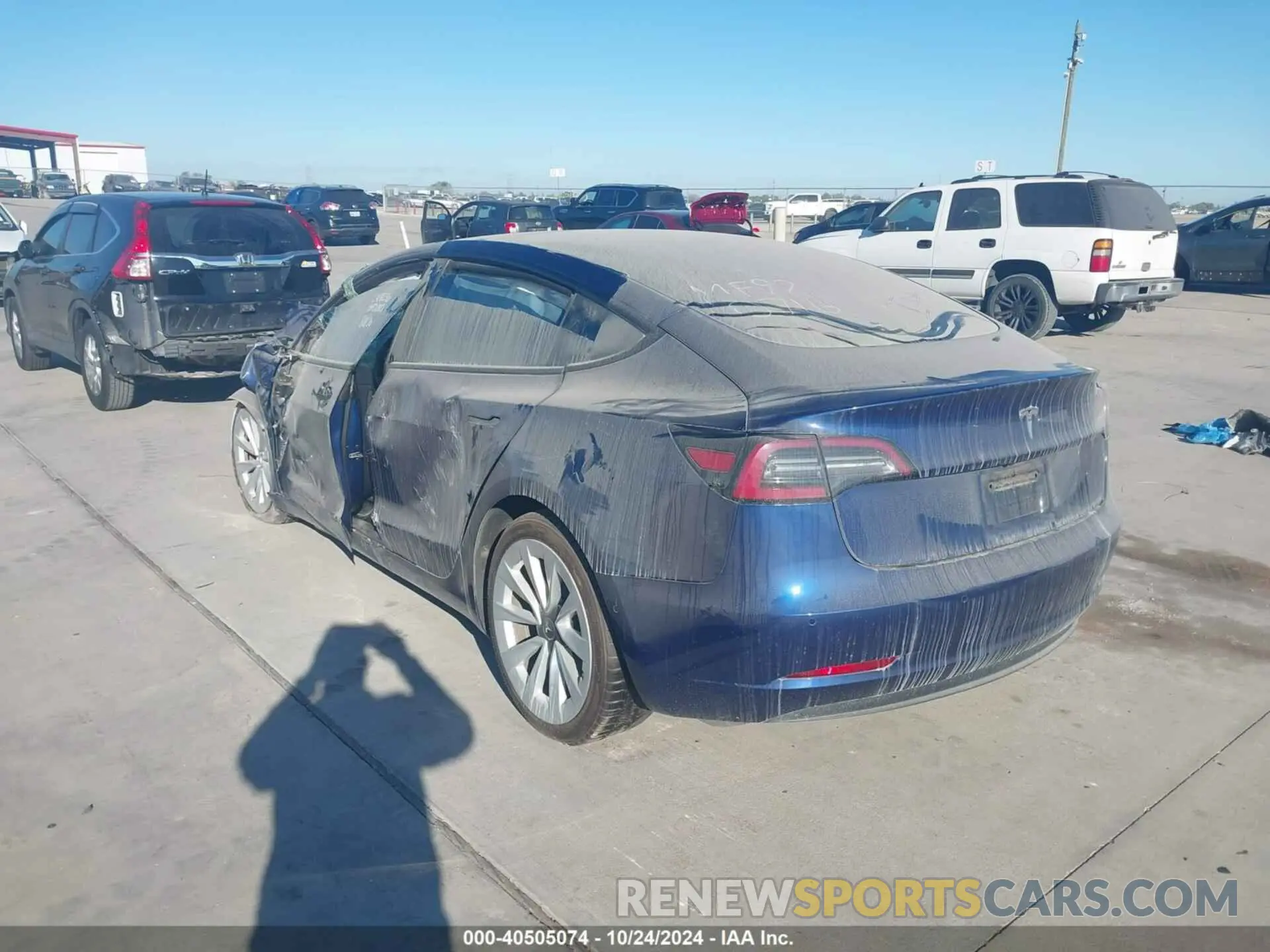 3 fotografías del automóvil dañado 5YJ3E1EAXMF920716 TESLA MODEL 3 2021