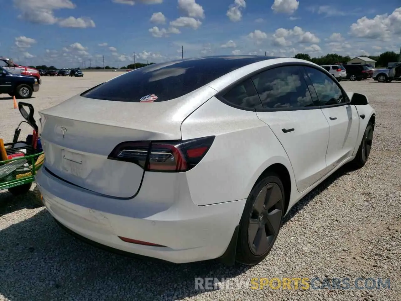 4 fotografías del automóvil dañado 5YJ3E1EAXMF921459 TESLA MODEL 3 2021