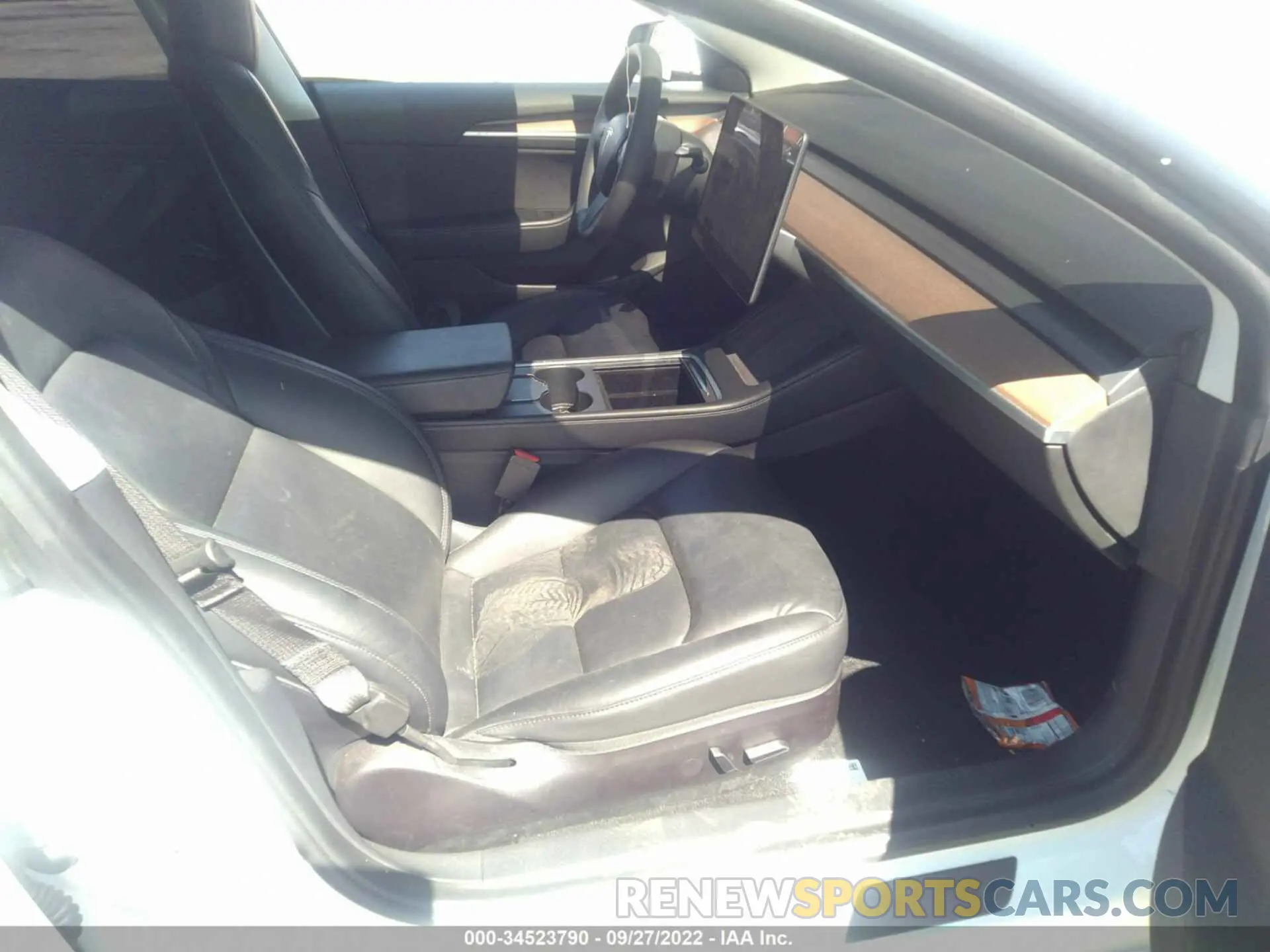 5 fotografías del automóvil dañado 5YJ3E1EAXMF977126 TESLA MODEL 3 2021