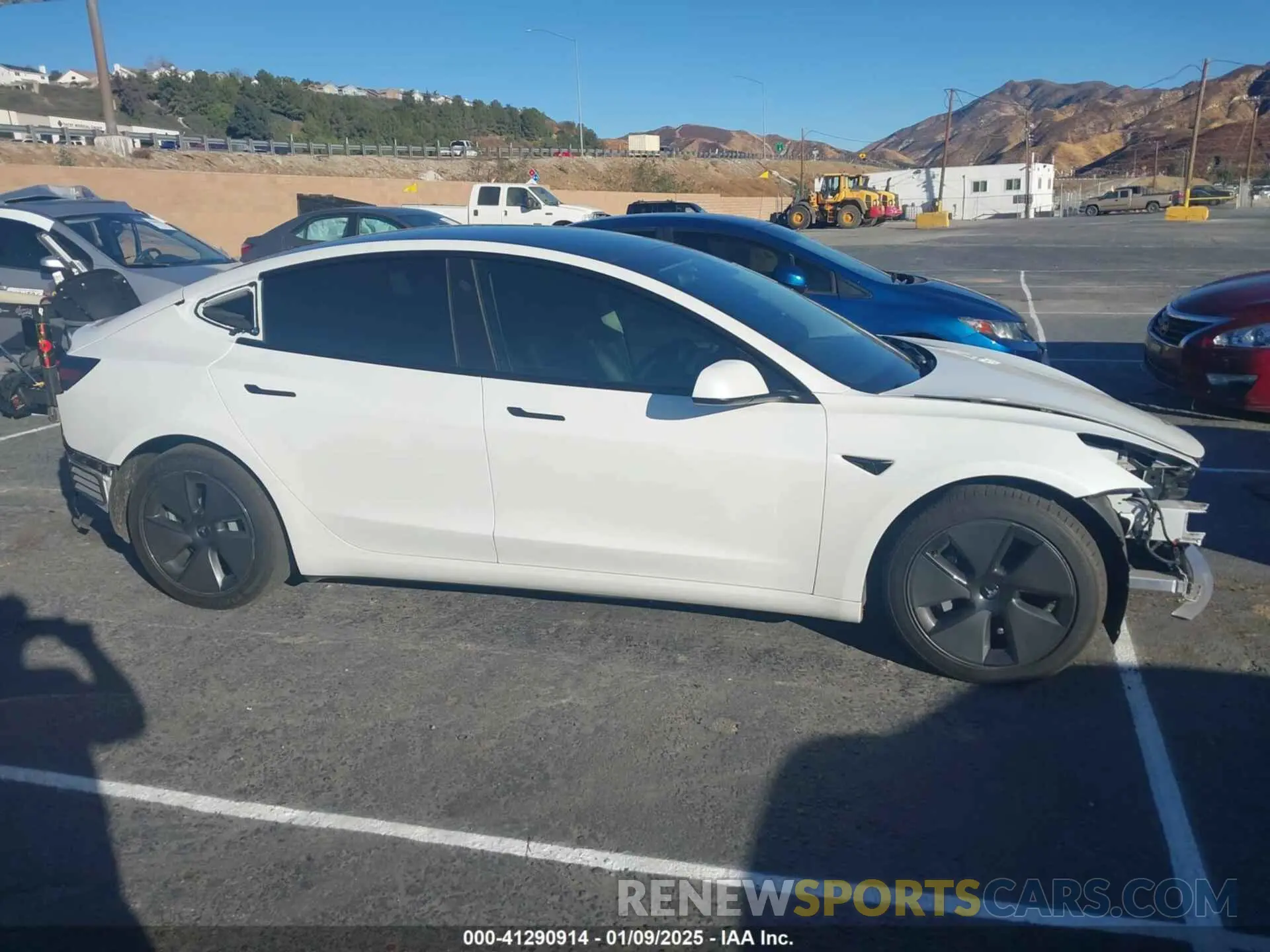 14 fotografías del automóvil dañado 5YJ3E1EB0MF010078 TESLA MODEL 3 2021
