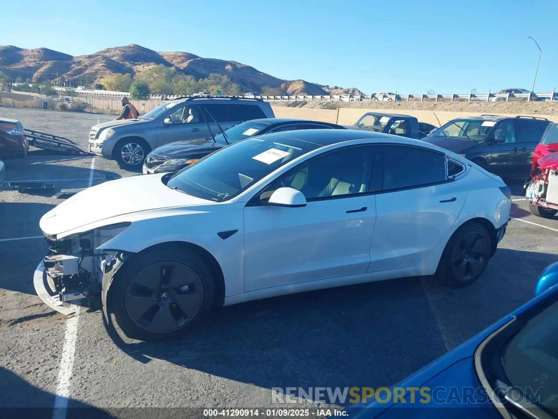 15 fotografías del automóvil dañado 5YJ3E1EB0MF010078 TESLA MODEL 3 2021