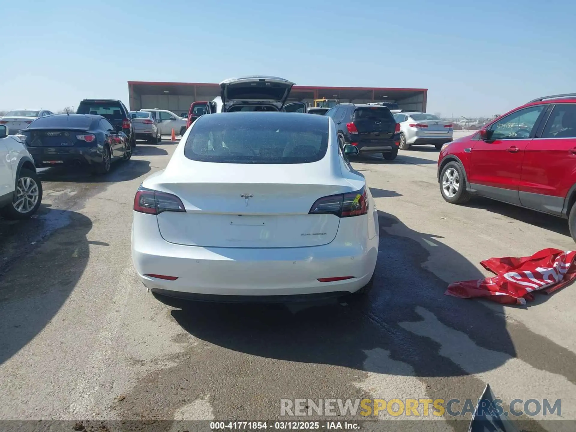 17 fotografías del automóvil dañado 5YJ3E1EB0MF860289 TESLA MODEL 3 2021