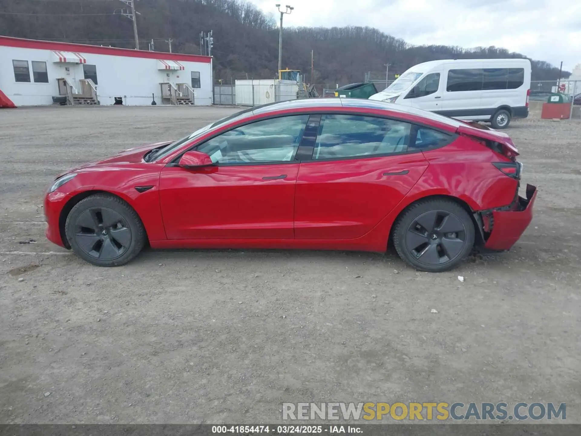 13 fotografías del automóvil dañado 5YJ3E1EB0MF902833 TESLA MODEL 3 2021