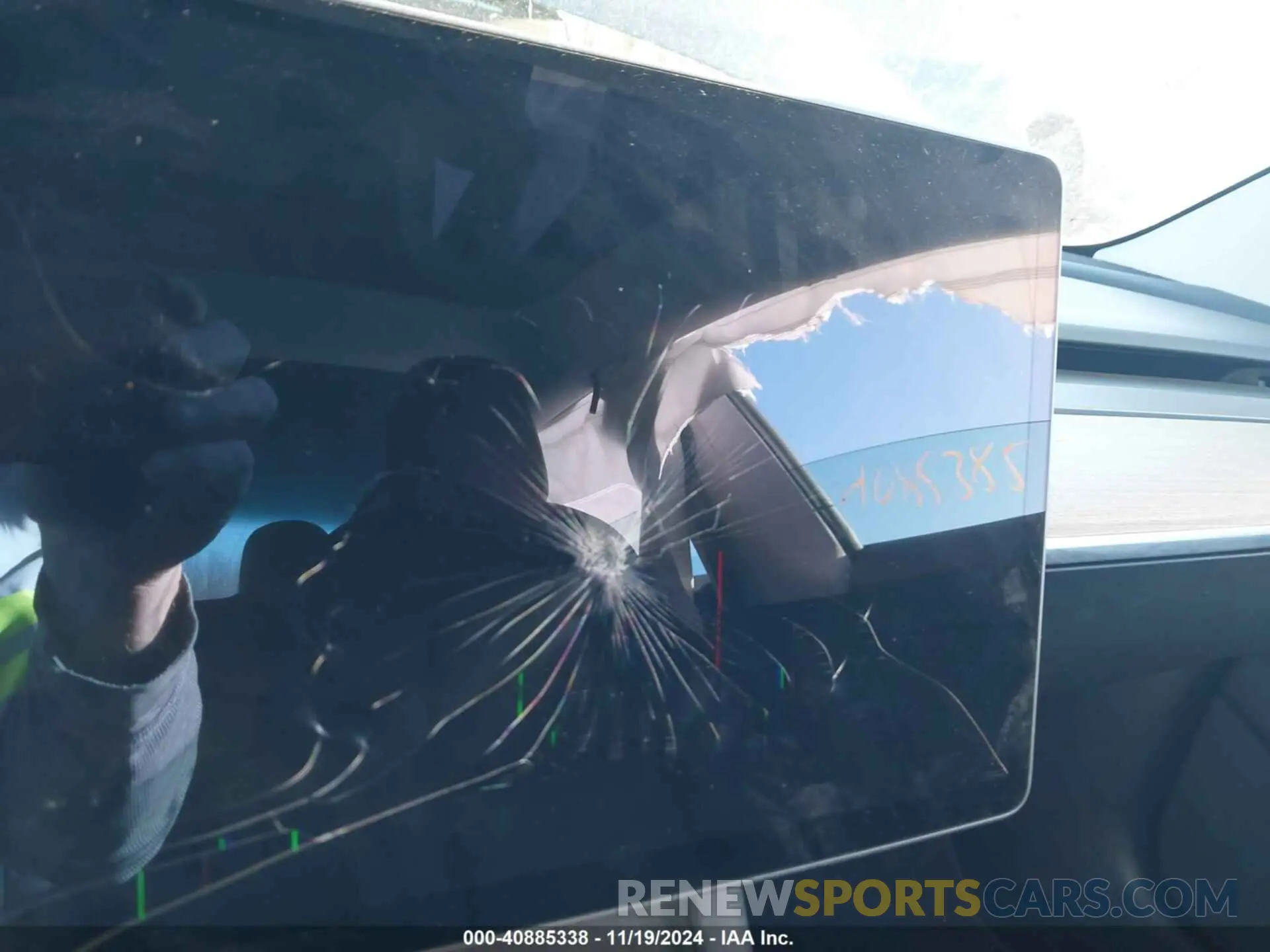 19 fotografías del automóvil dañado 5YJ3E1EB0MF974860 TESLA MODEL 3 2021