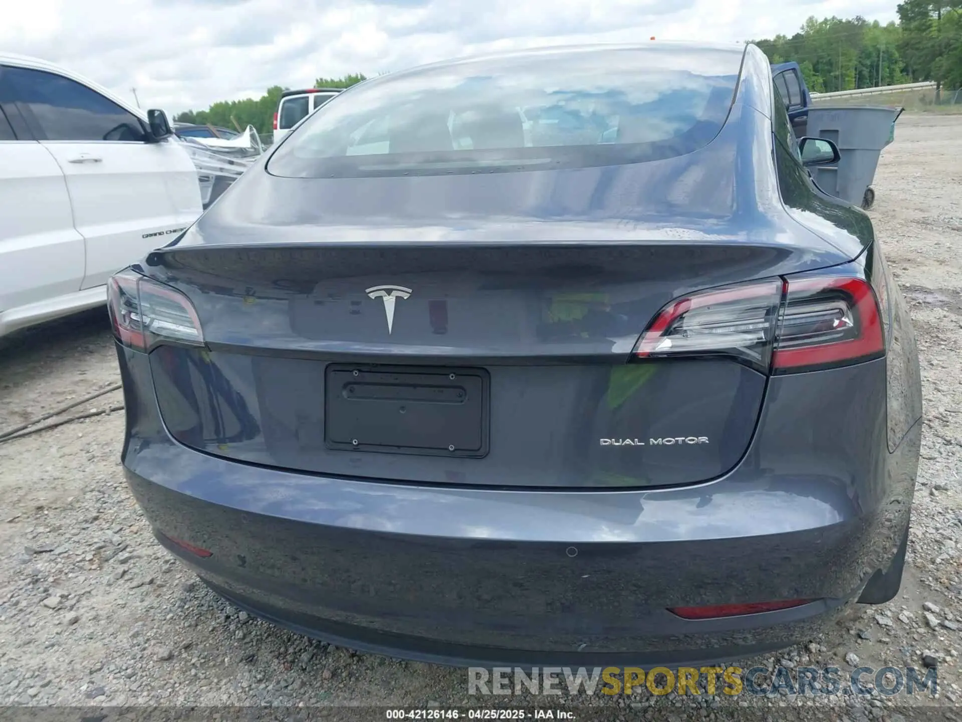 16 fotografías del automóvil dañado 5YJ3E1EB0MF979654 TESLA MODEL 3 2021