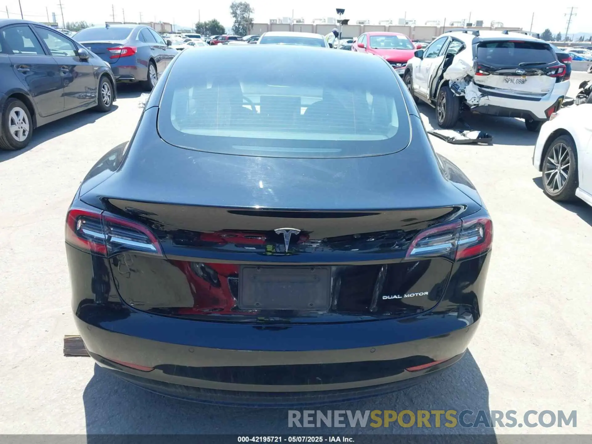 15 fotografías del automóvil dañado 5YJ3E1EB0MF995790 TESLA MODEL 3 2021