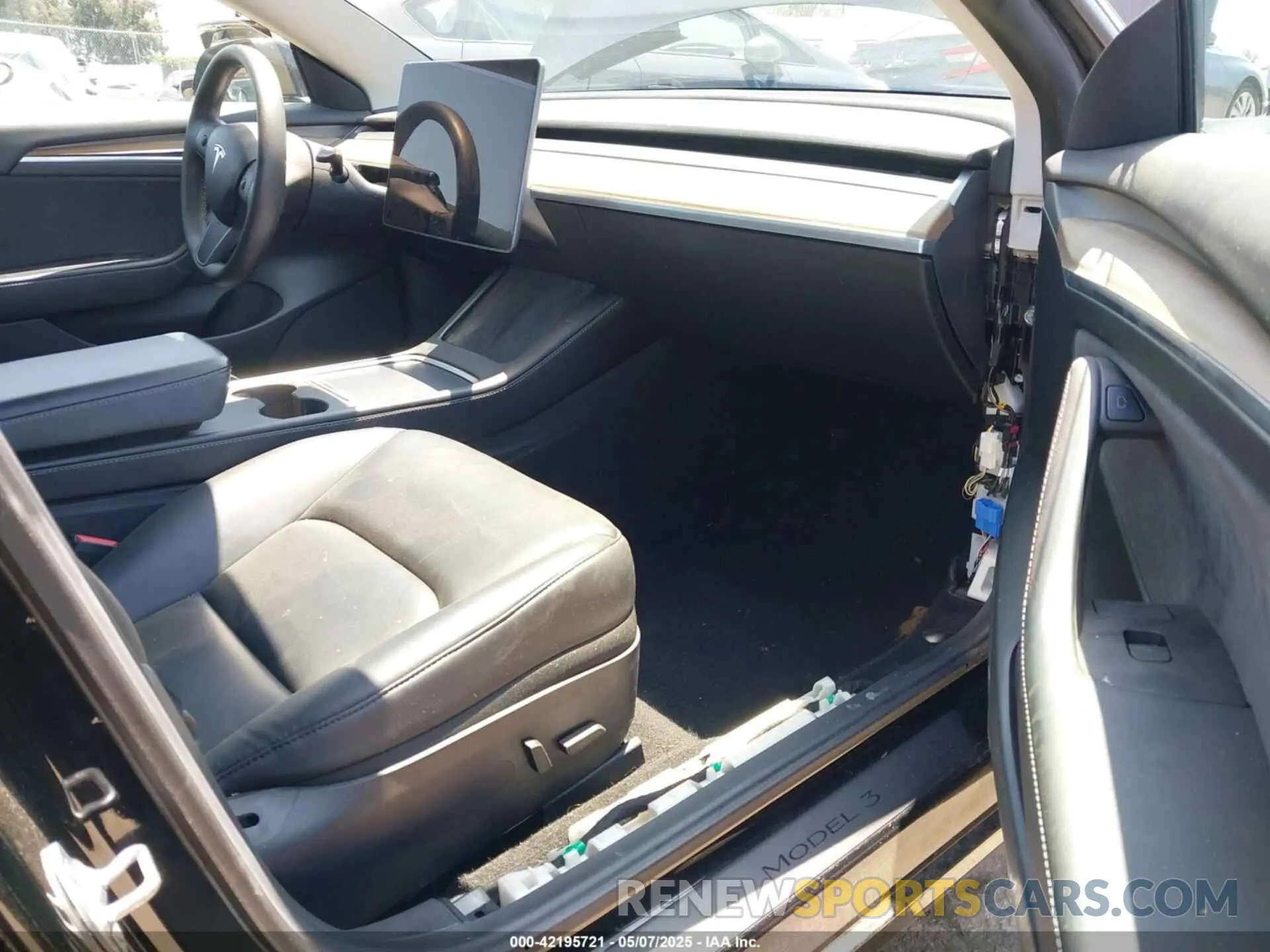 5 fotografías del automóvil dañado 5YJ3E1EB0MF995790 TESLA MODEL 3 2021