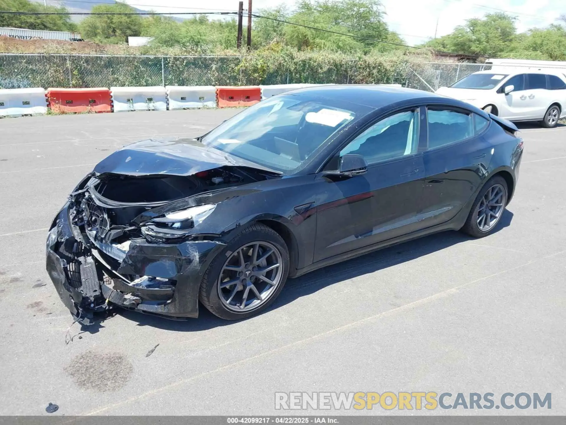 2 fotografías del automóvil dañado 5YJ3E1EB1MF052968 TESLA MODEL 3 2021