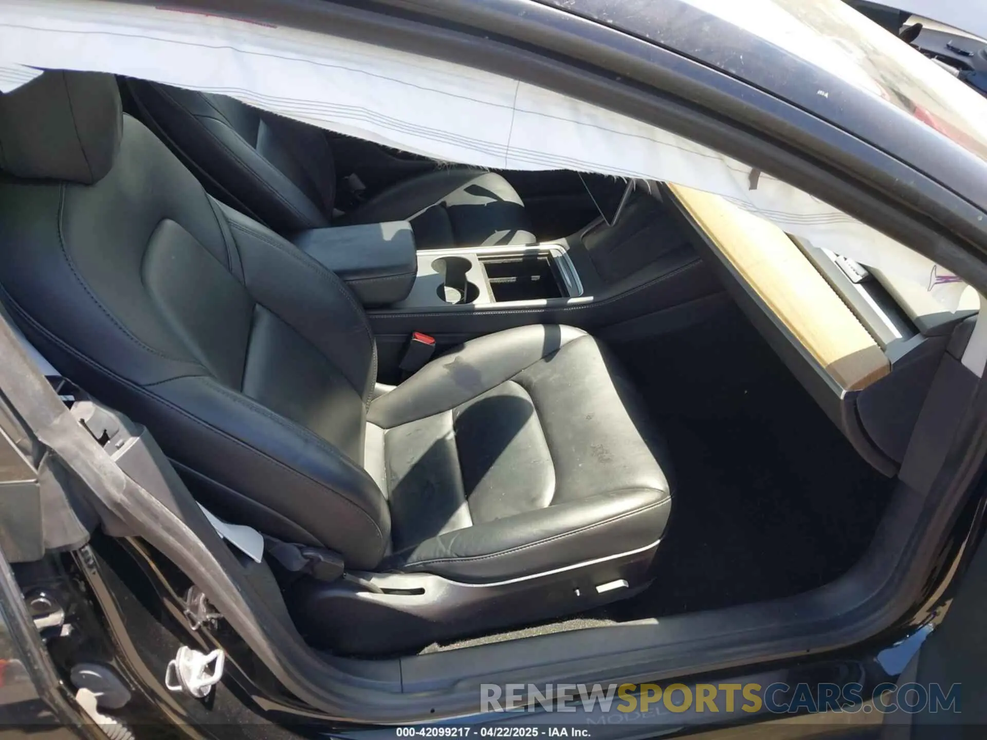 5 fotografías del automóvil dañado 5YJ3E1EB1MF052968 TESLA MODEL 3 2021