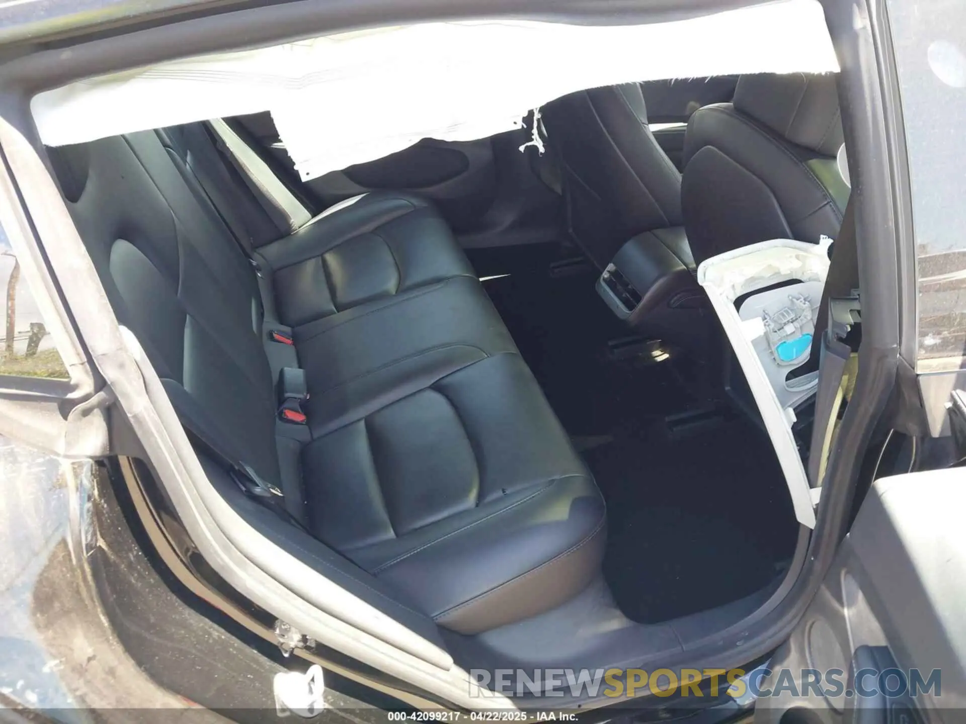8 fotografías del automóvil dañado 5YJ3E1EB1MF052968 TESLA MODEL 3 2021