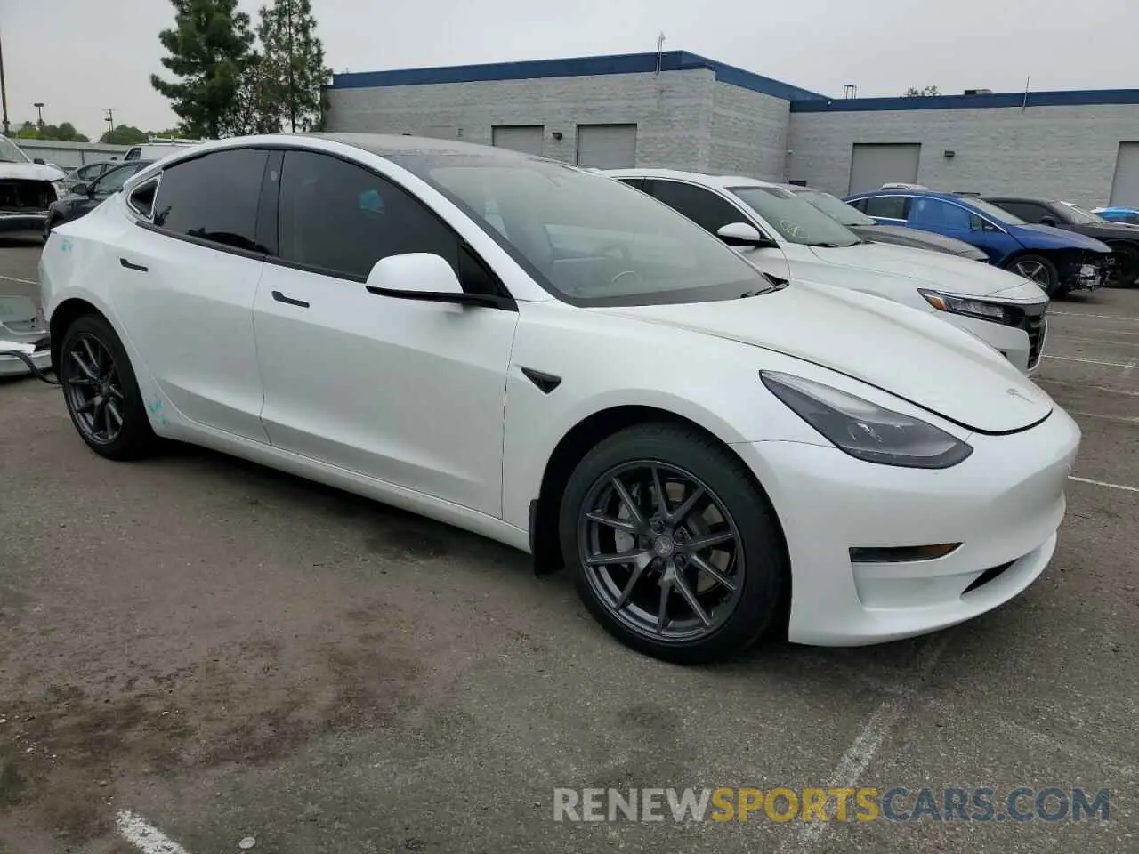 4 fotografías del automóvil dañado 5YJ3E1EB1MF928471 TESLA MODEL 3 2021