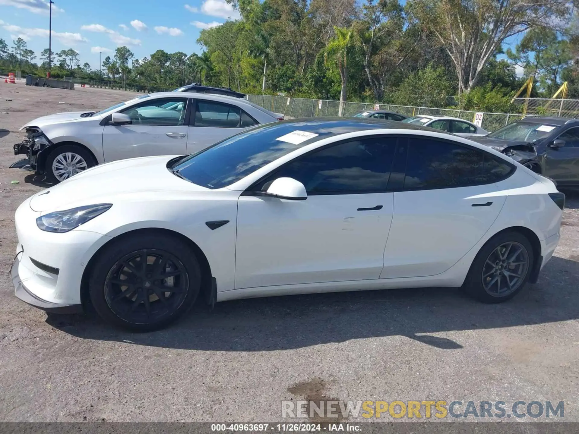 14 fotografías del automóvil dañado 5YJ3E1EB1MF978982 TESLA MODEL 3 2021