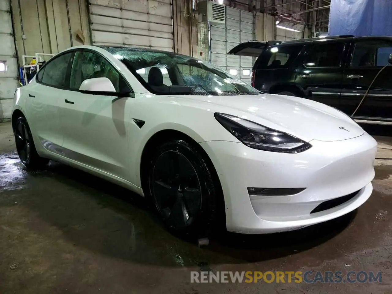 4 fotografías del automóvil dañado 5YJ3E1EB1MF979324 TESLA MODEL 3 2021