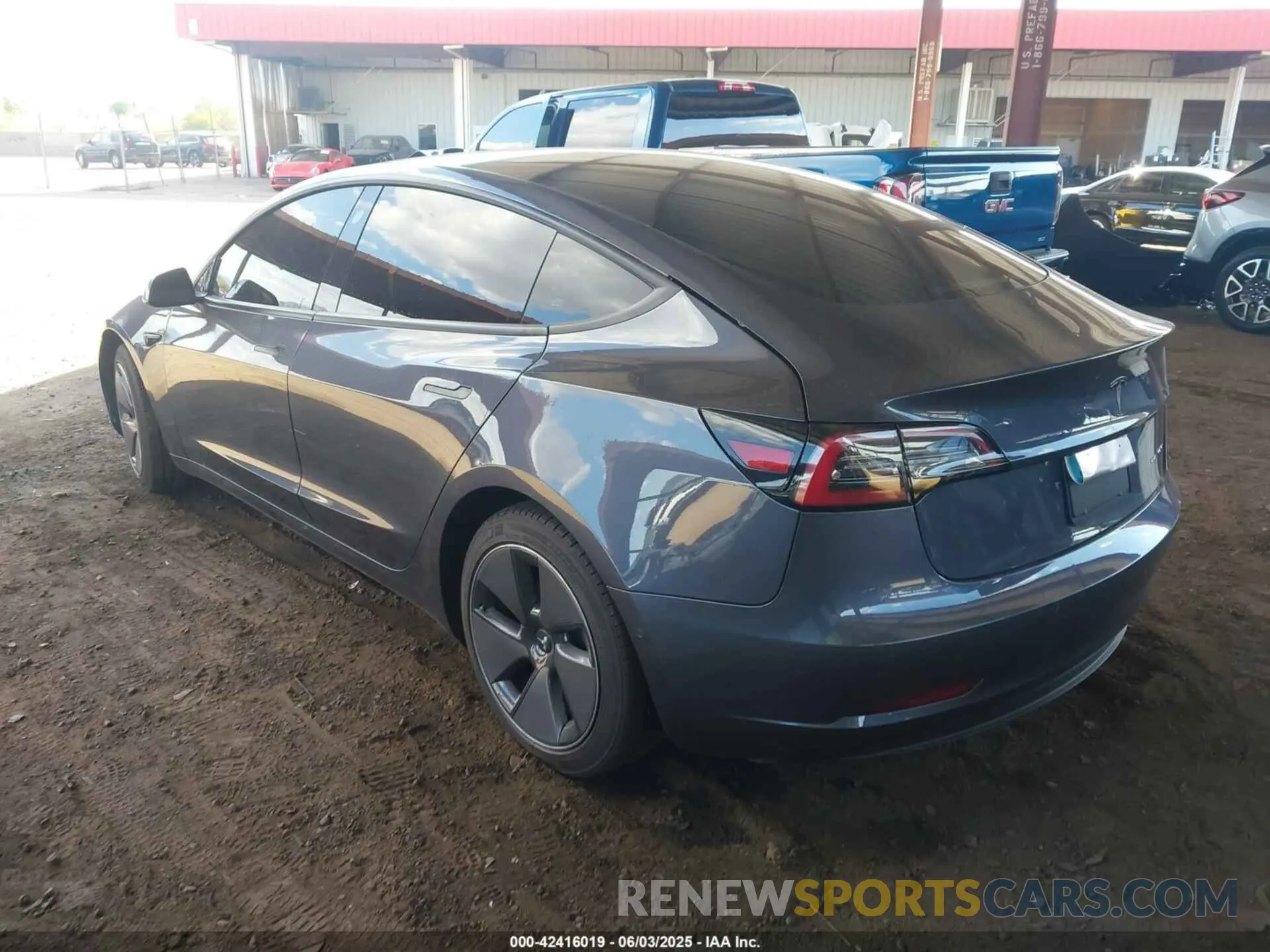 3 fotografías del automóvil dañado 5YJ3E1EB1MF979663 TESLA MODEL 3 2021