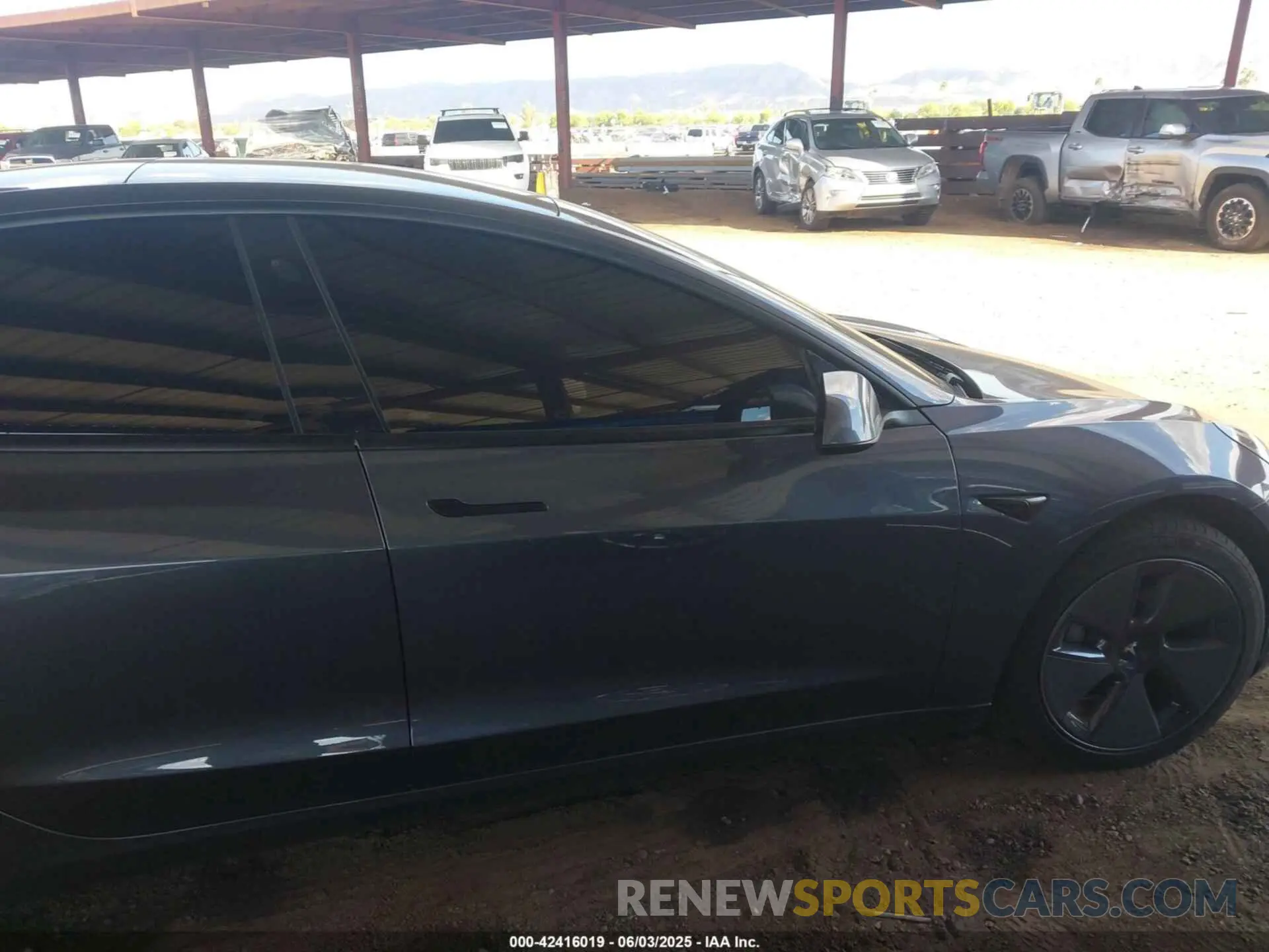 5 fotografías del automóvil dañado 5YJ3E1EB1MF979663 TESLA MODEL 3 2021