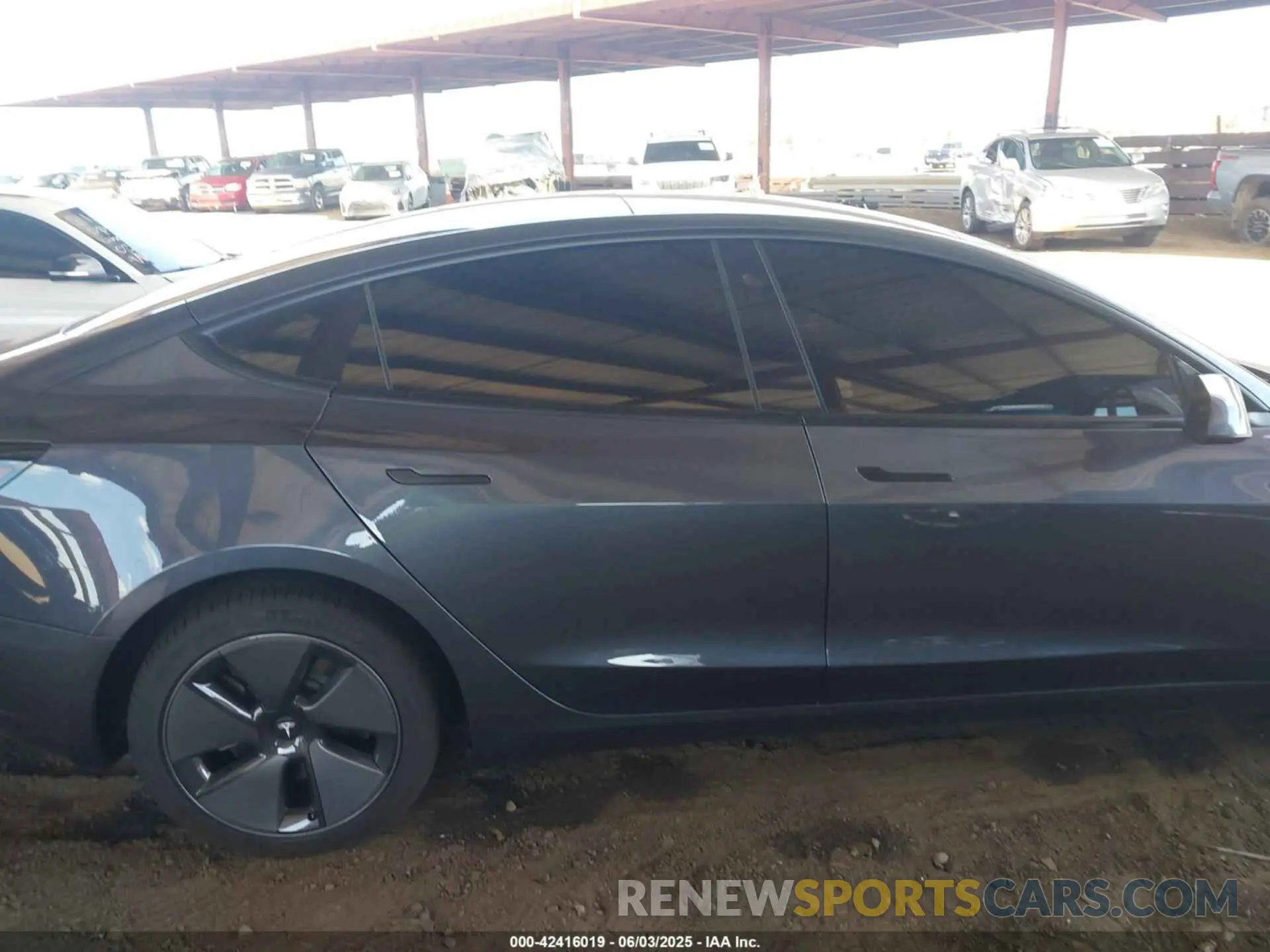 8 fotografías del automóvil dañado 5YJ3E1EB1MF979663 TESLA MODEL 3 2021