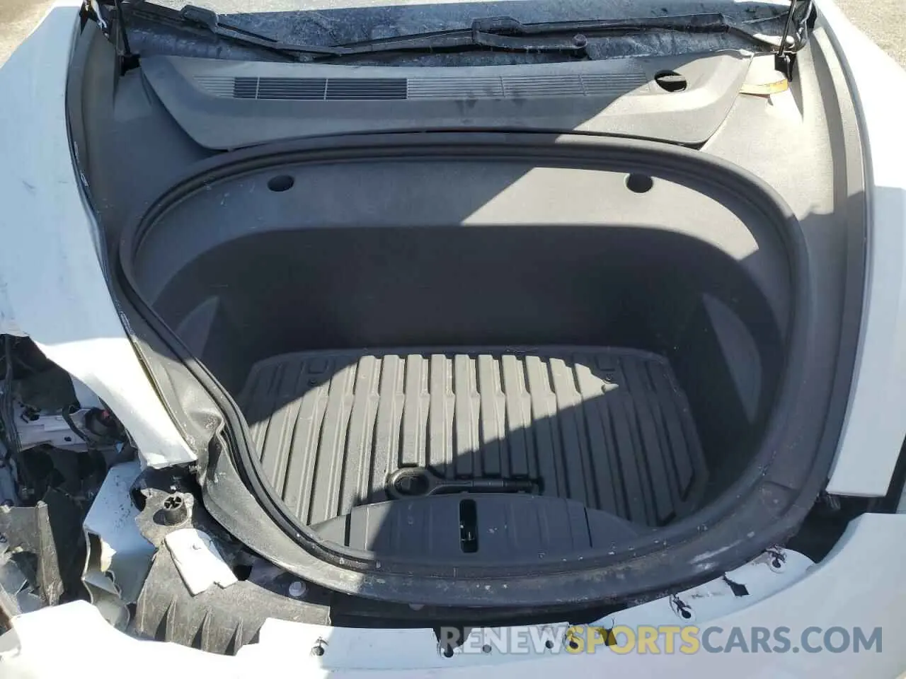 13 fotografías del automóvil dañado 5YJ3E1EB2MF007067 TESLA MODEL 3 2021
