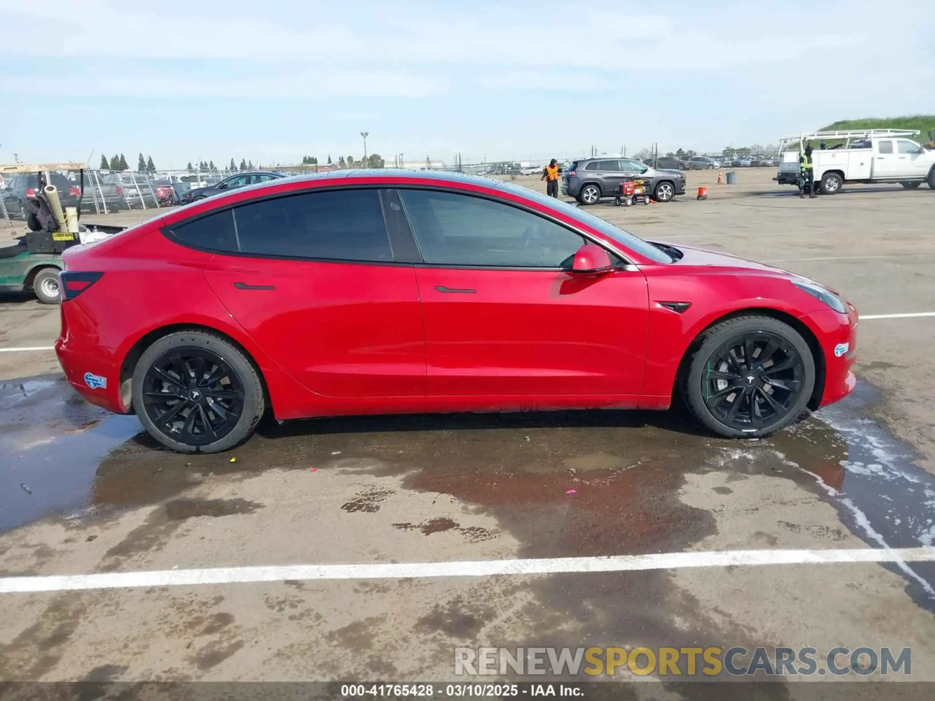 13 fotografías del automóvil dañado 5YJ3E1EB2MF015279 TESLA MODEL 3 2021