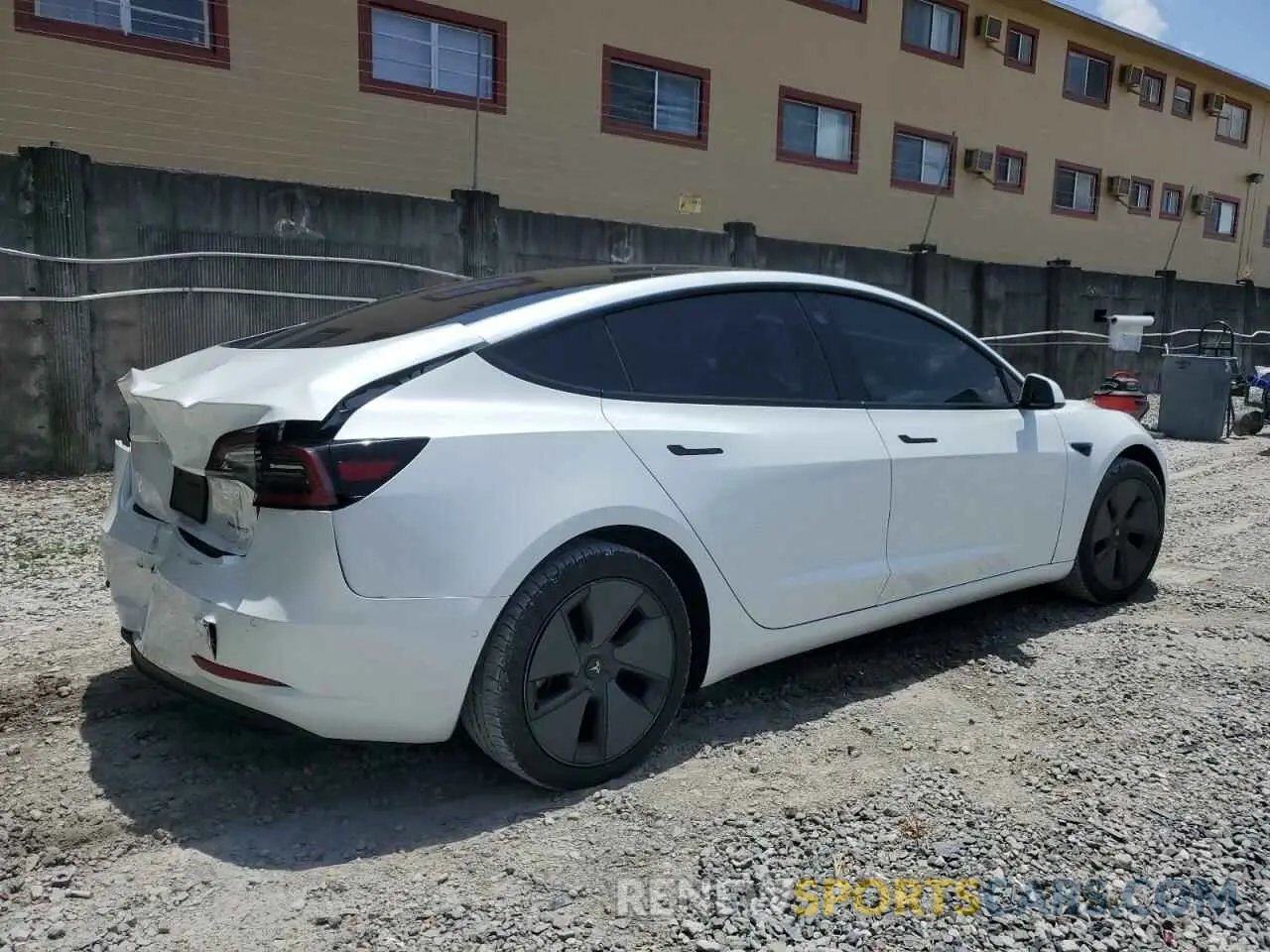 3 fotografías del automóvil dañado 5YJ3E1EB2MF054518 TESLA MODEL 3 2021