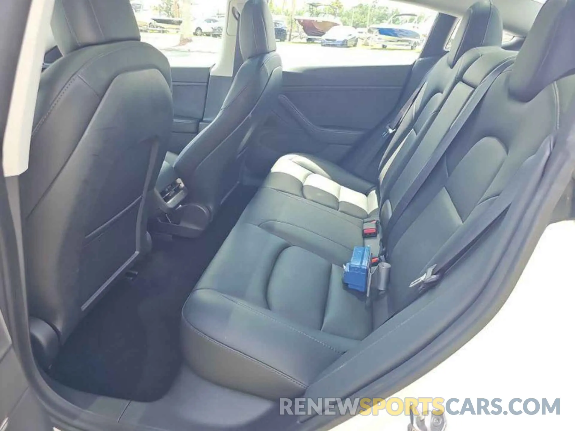 12 fotografías del automóvil dañado 5YJ3E1EB2MF924008 TESLA MODEL 3 2021