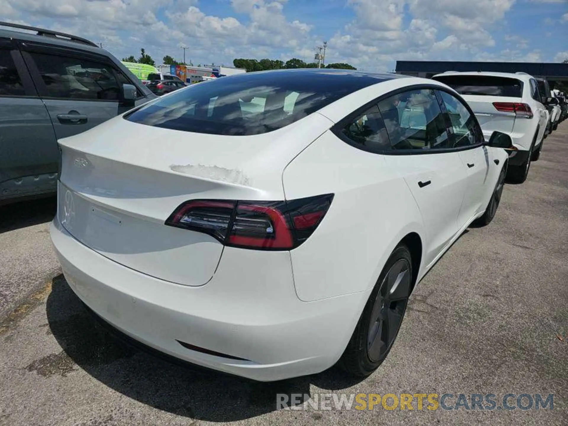 13 fotografías del automóvil dañado 5YJ3E1EB2MF924008 TESLA MODEL 3 2021