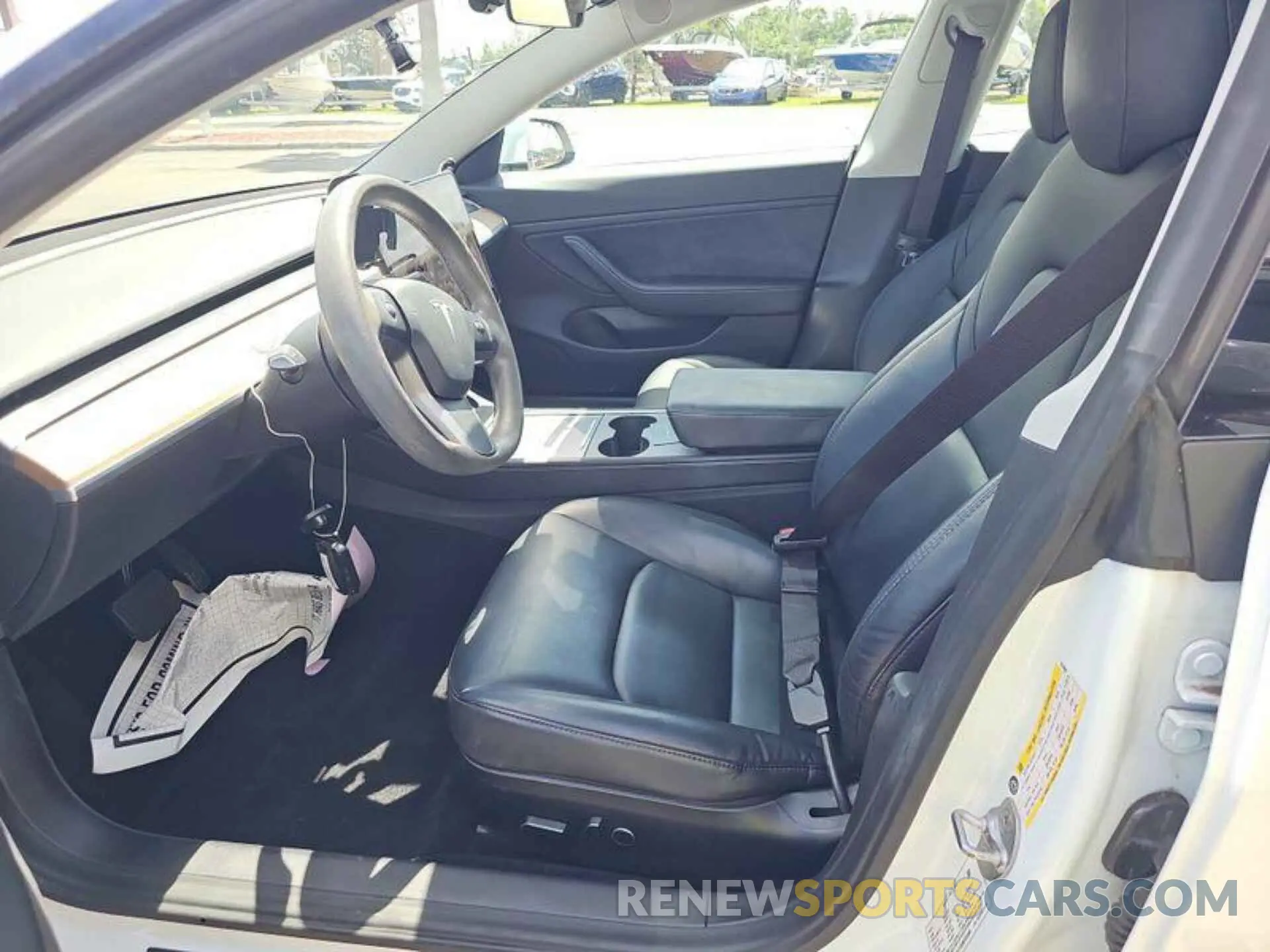 16 fotografías del automóvil dañado 5YJ3E1EB2MF924008 TESLA MODEL 3 2021