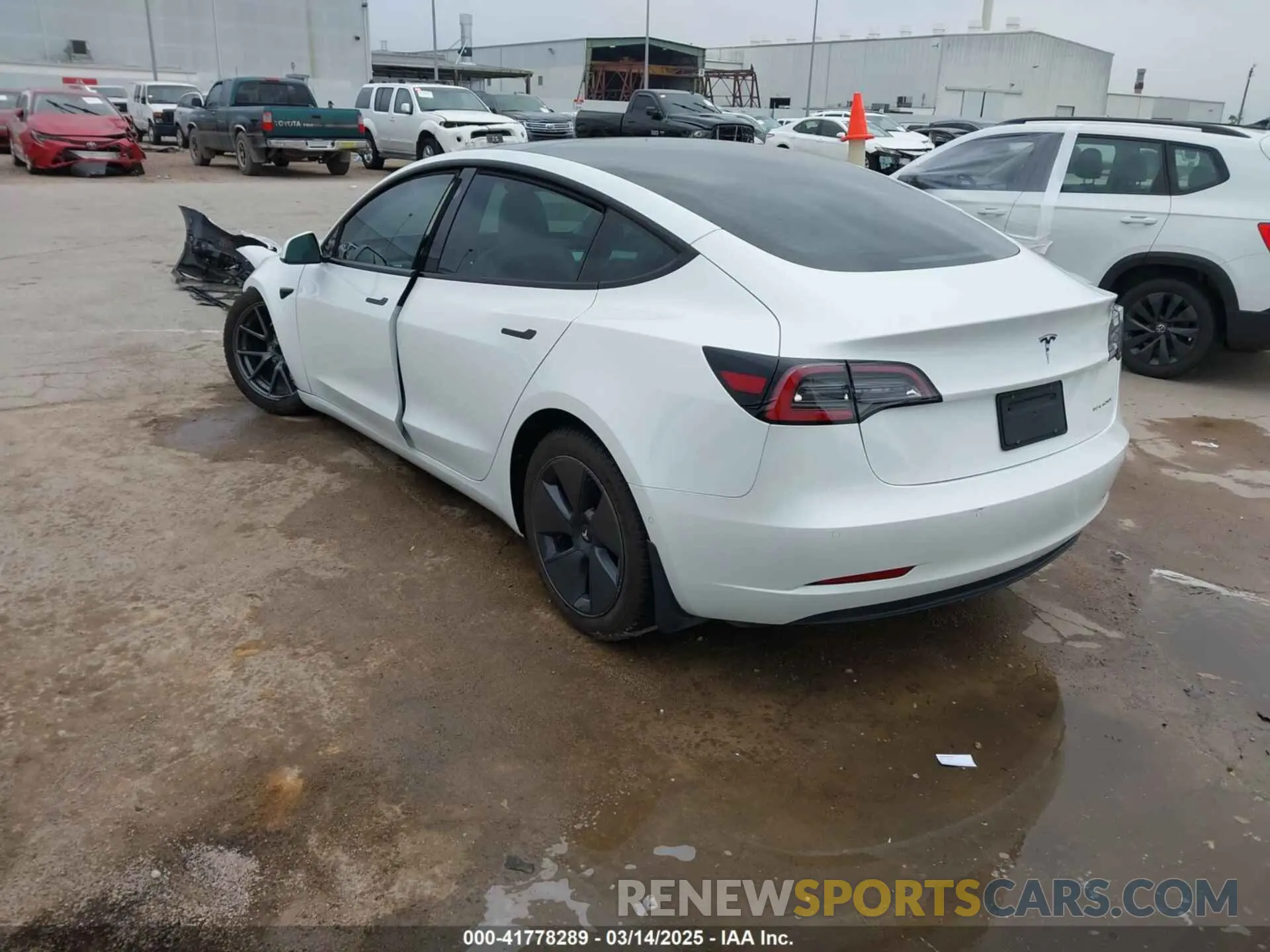 3 fotografías del automóvil dañado 5YJ3E1EB3MF059713 TESLA MODEL 3 2021