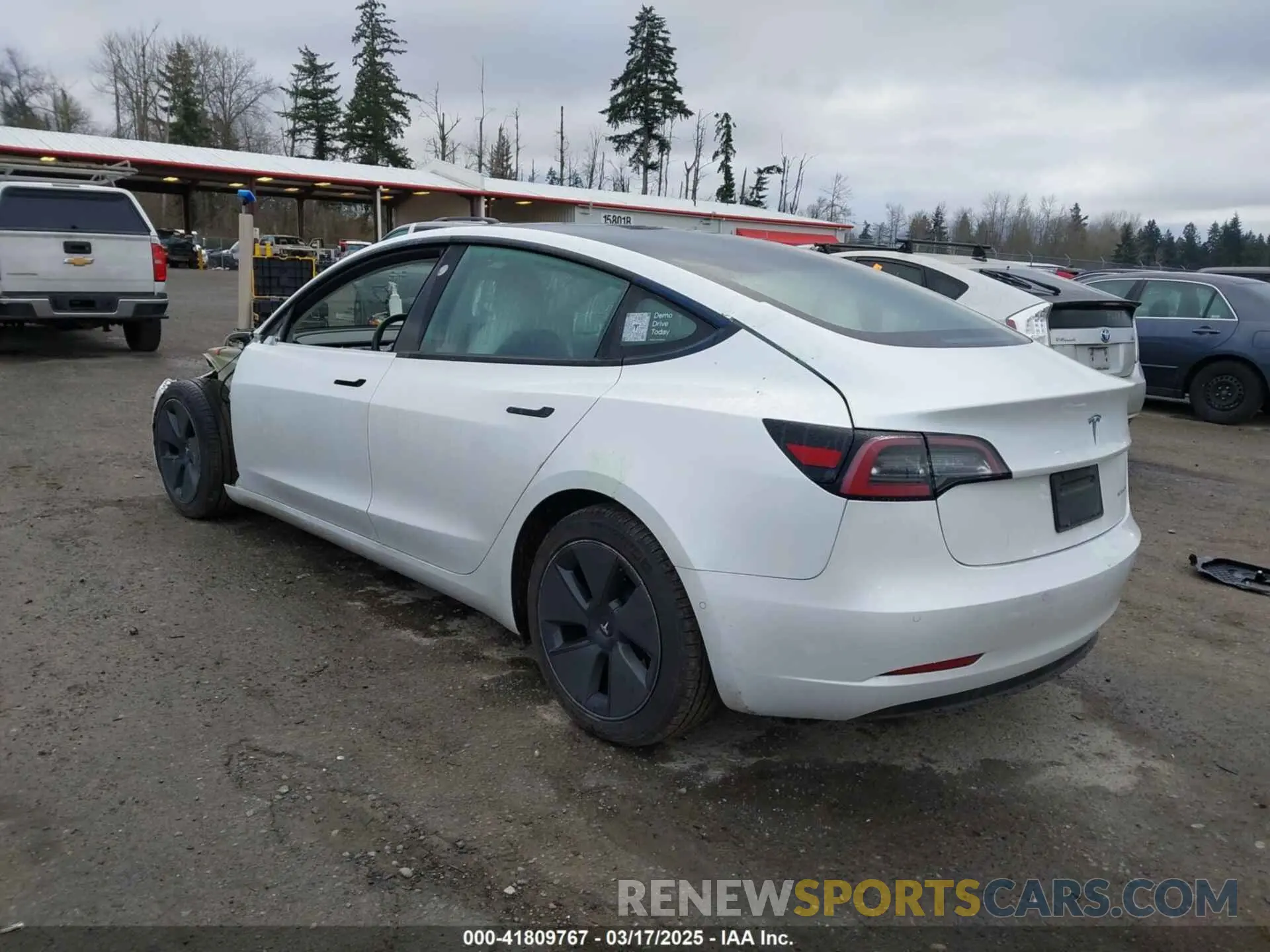 3 fotografías del automóvil dañado 5YJ3E1EB3MF856009 TESLA MODEL 3 2021