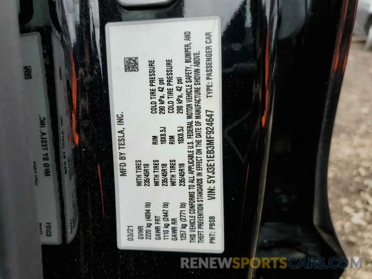 12 fotografías del automóvil dañado 5YJ3E1EB3MF924647 TESLA MODEL 3 2021