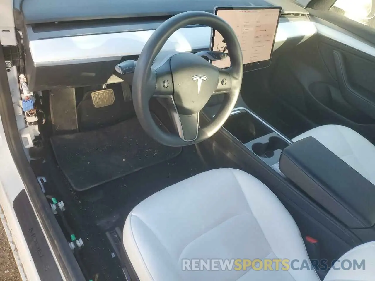 8 fotografías del automóvil dañado 5YJ3E1EB3MF975484 TESLA MODEL 3 2021