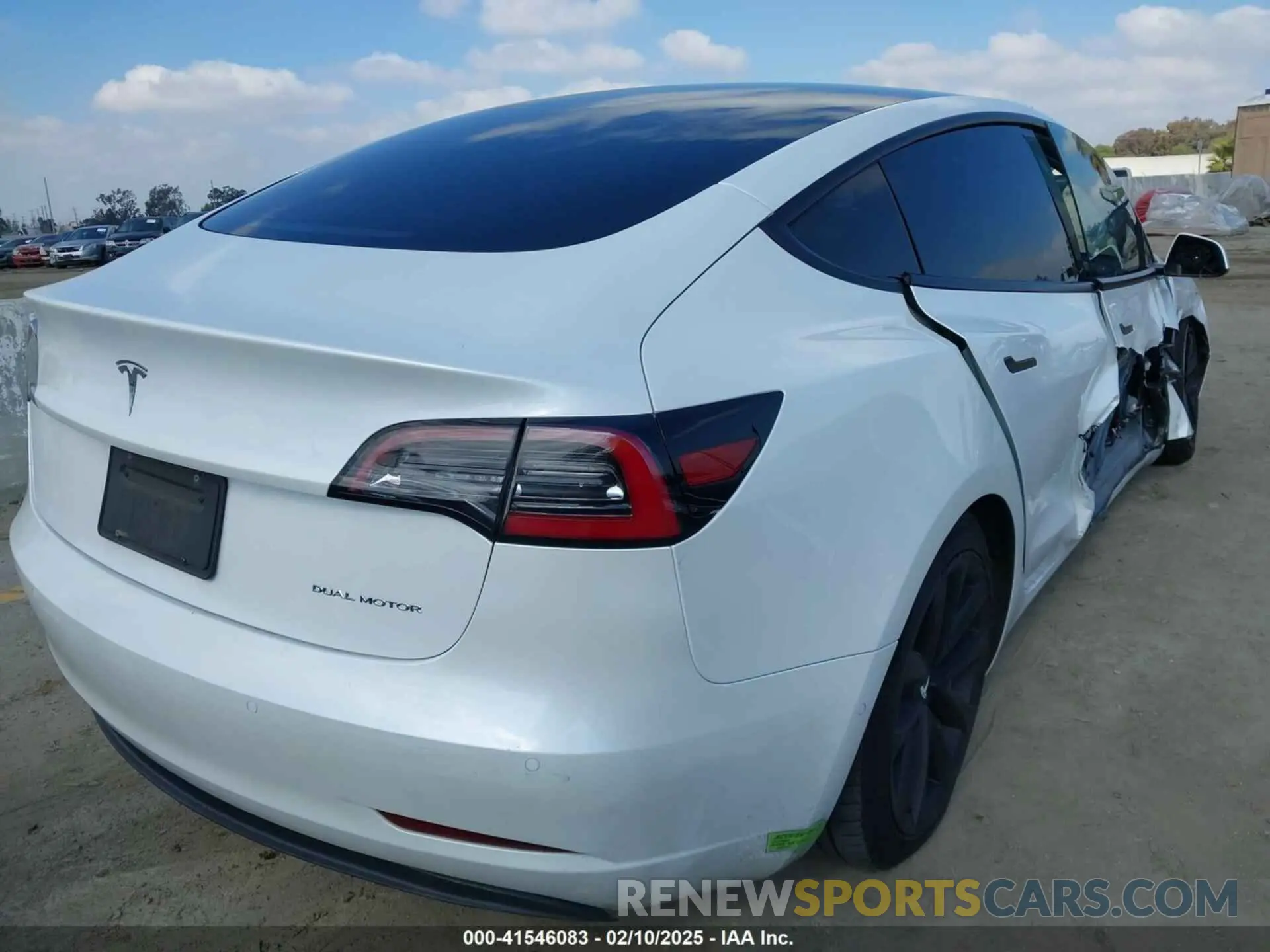 4 fotografías del automóvil dañado 5YJ3E1EB4MF010097 TESLA MODEL 3 2021
