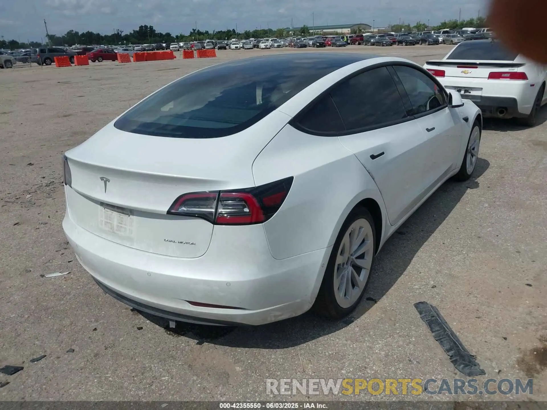 4 fotografías del automóvil dañado 5YJ3E1EB4MF850459 TESLA MODEL 3 2021