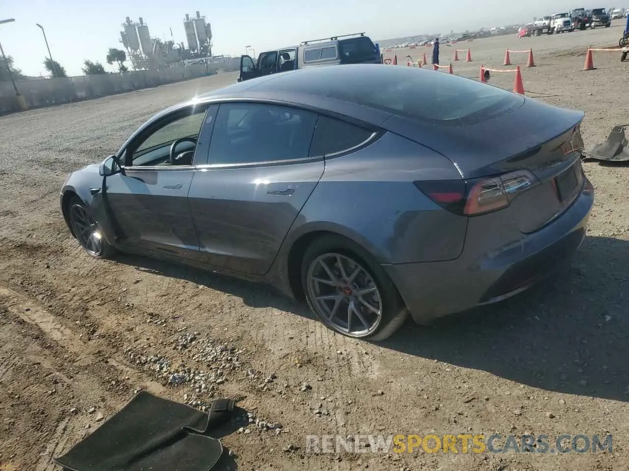 2 fotografías del automóvil dañado 5YJ3E1EB5MF869277 TESLA MODEL 3 2021