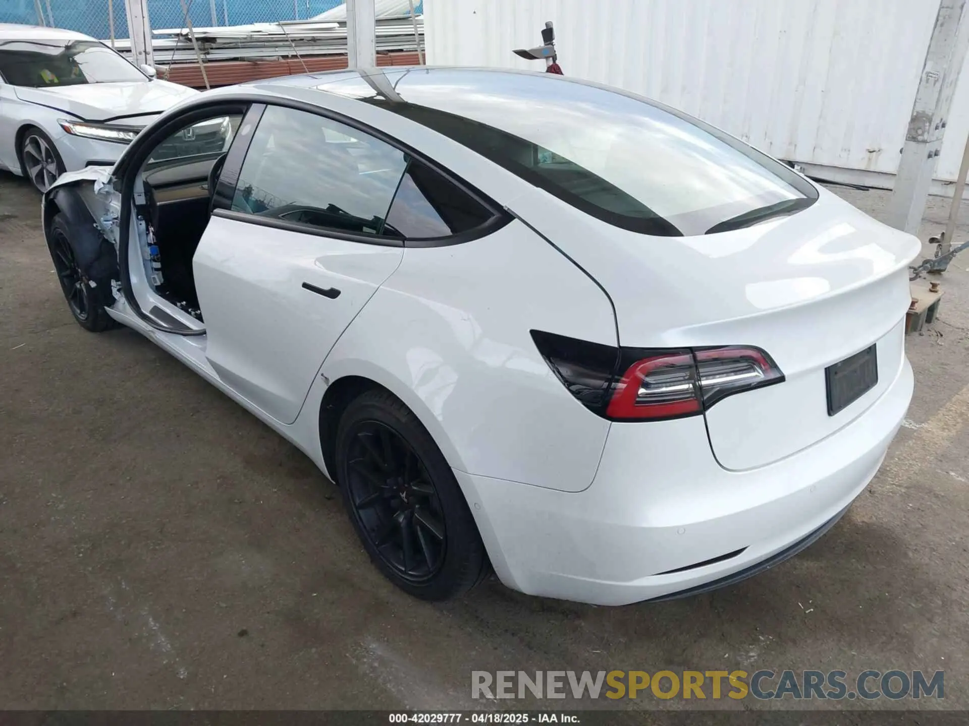 3 fotografías del automóvil dañado 5YJ3E1EB5MF872874 TESLA MODEL 3 2021