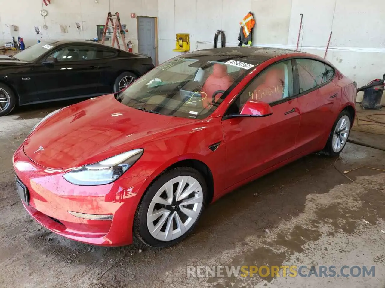2 fotografías del automóvil dañado 5YJ3E1EB6MF013079 TESLA MODEL 3 2021