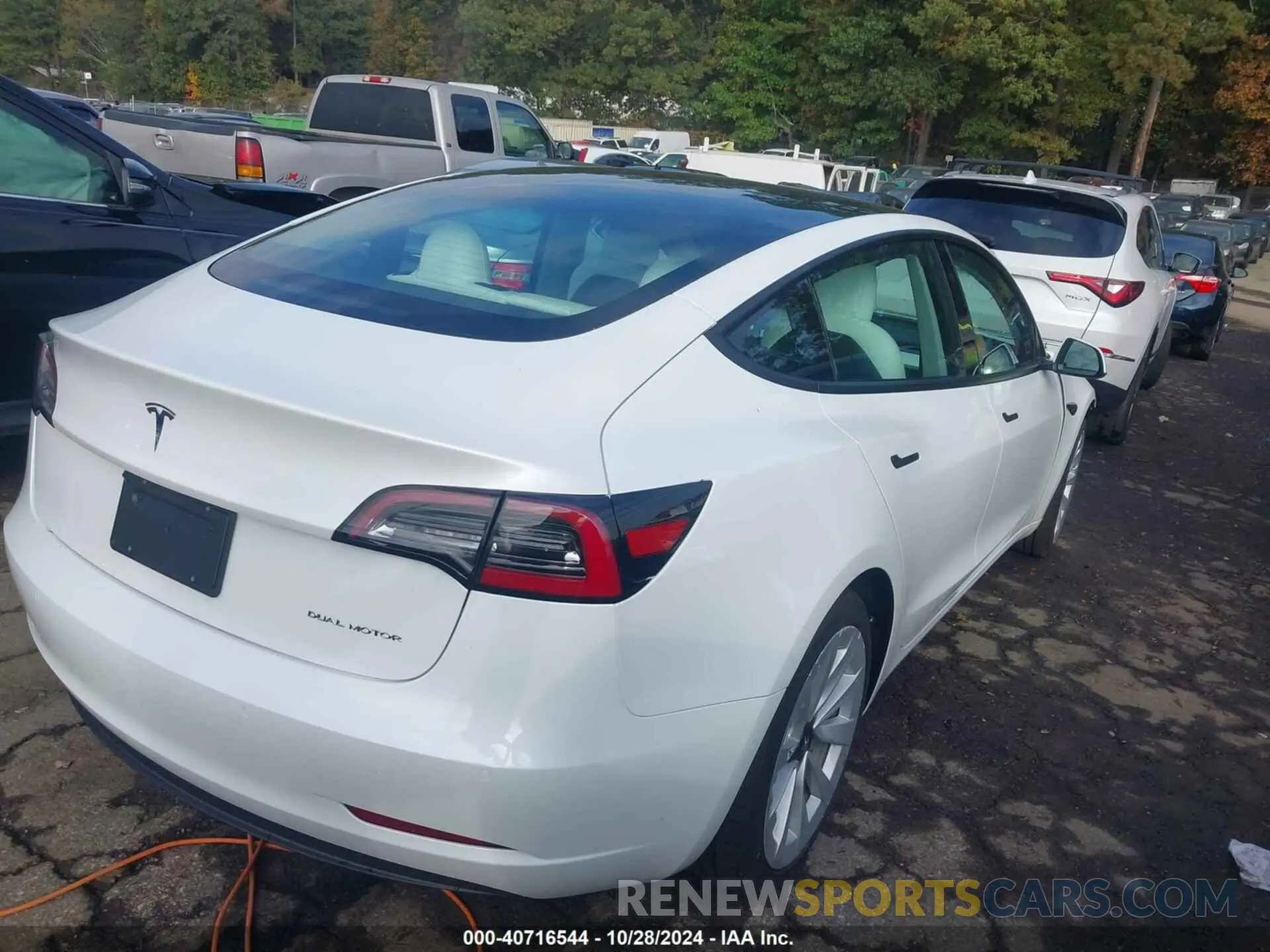 4 fotografías del automóvil dañado 5YJ3E1EB6MF061231 TESLA MODEL 3 2021