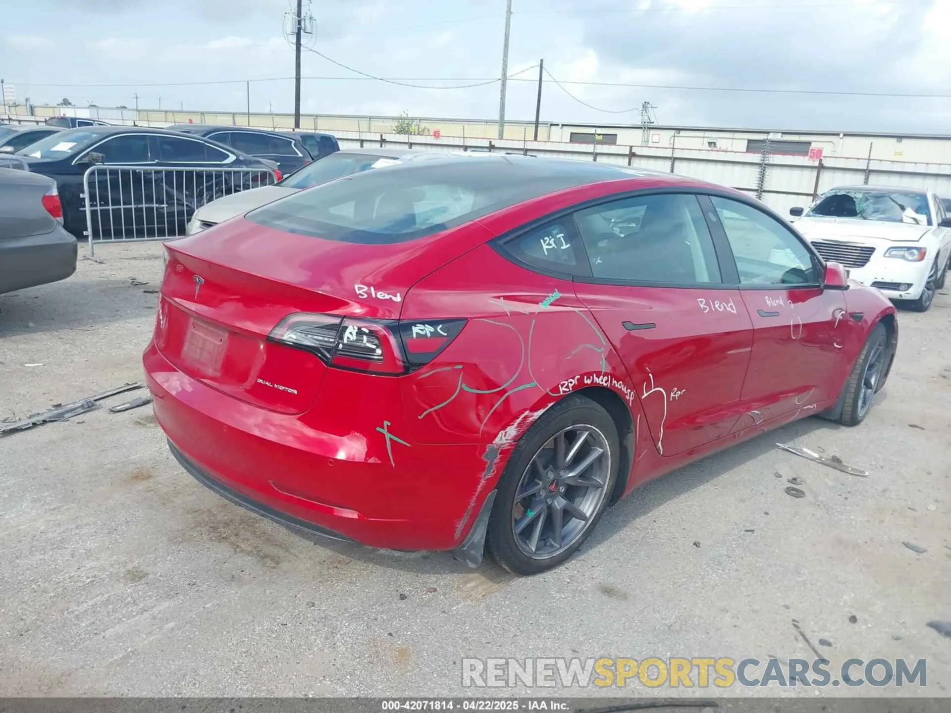 4 fotografías del automóvil dañado 5YJ3E1EB6MF085836 TESLA MODEL 3 2021