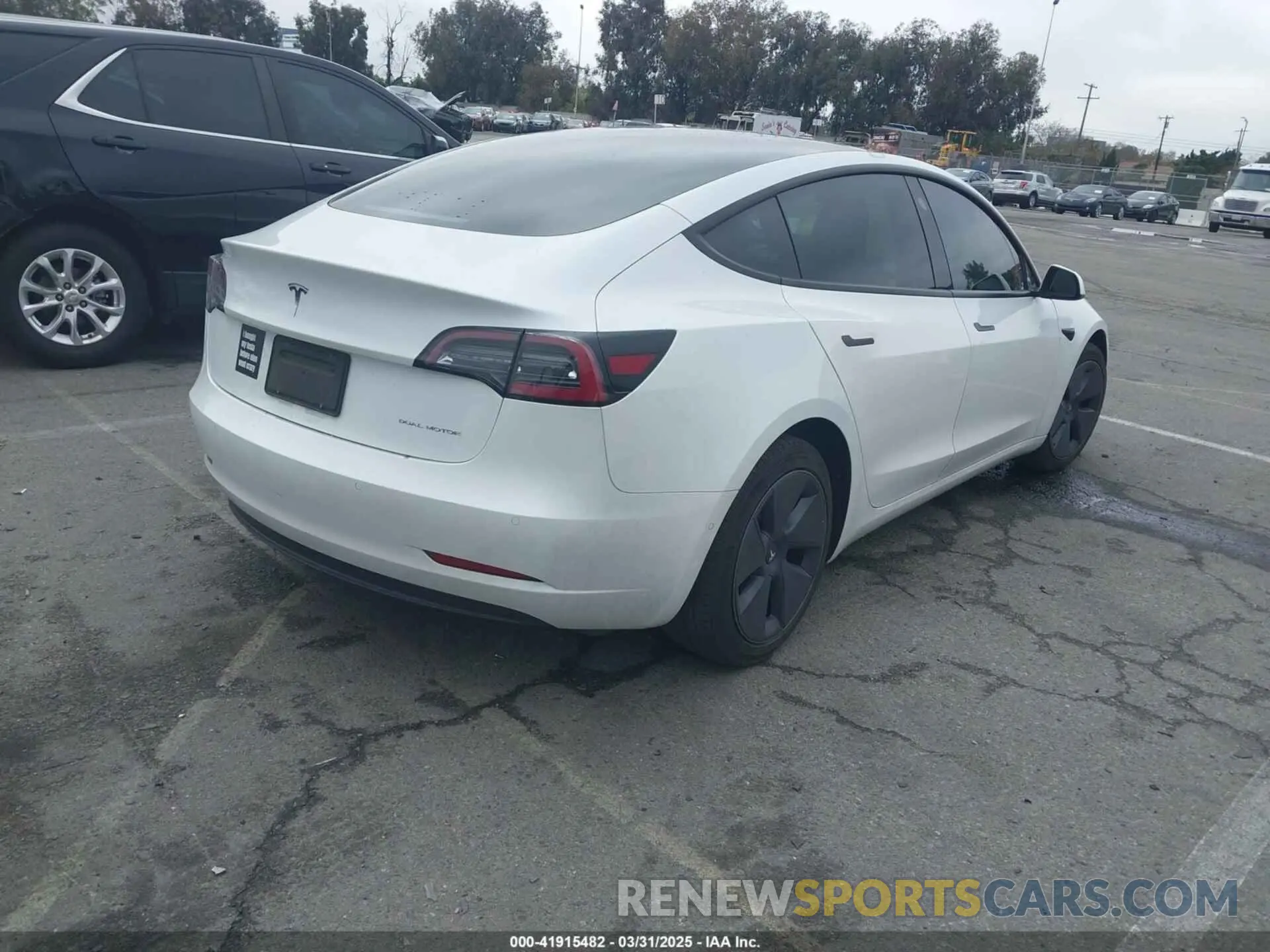 4 fotografías del automóvil dañado 5YJ3E1EB6MF878957 TESLA MODEL 3 2021