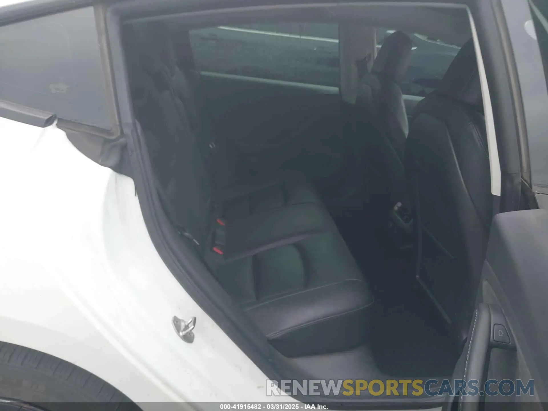 8 fotografías del automóvil dañado 5YJ3E1EB6MF878957 TESLA MODEL 3 2021