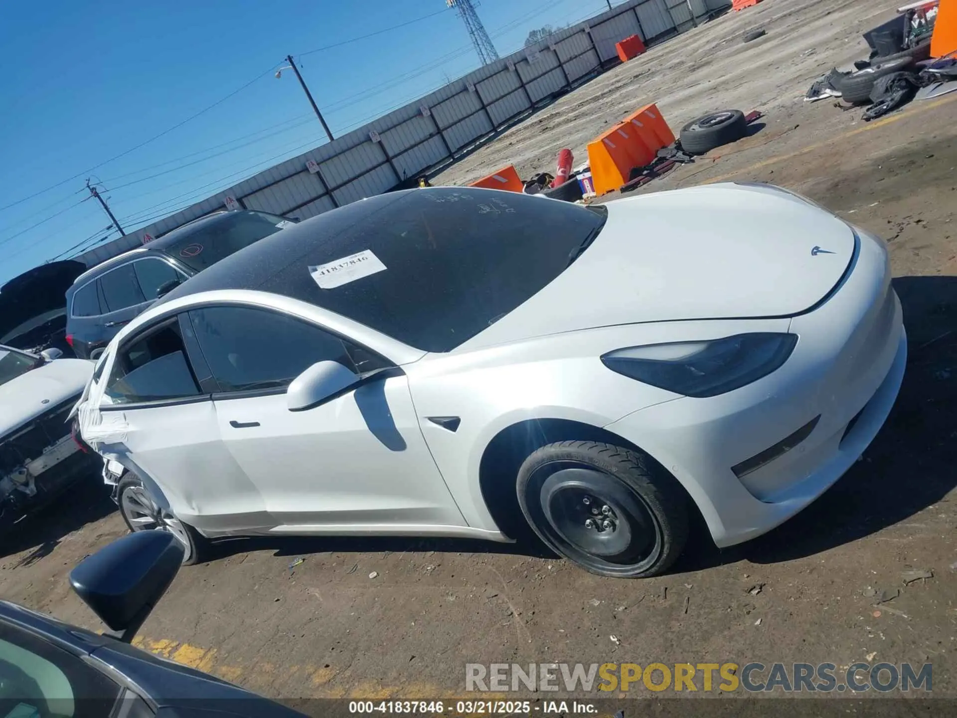 12 fotografías del automóvil dañado 5YJ3E1EB6MF902268 TESLA MODEL 3 2021