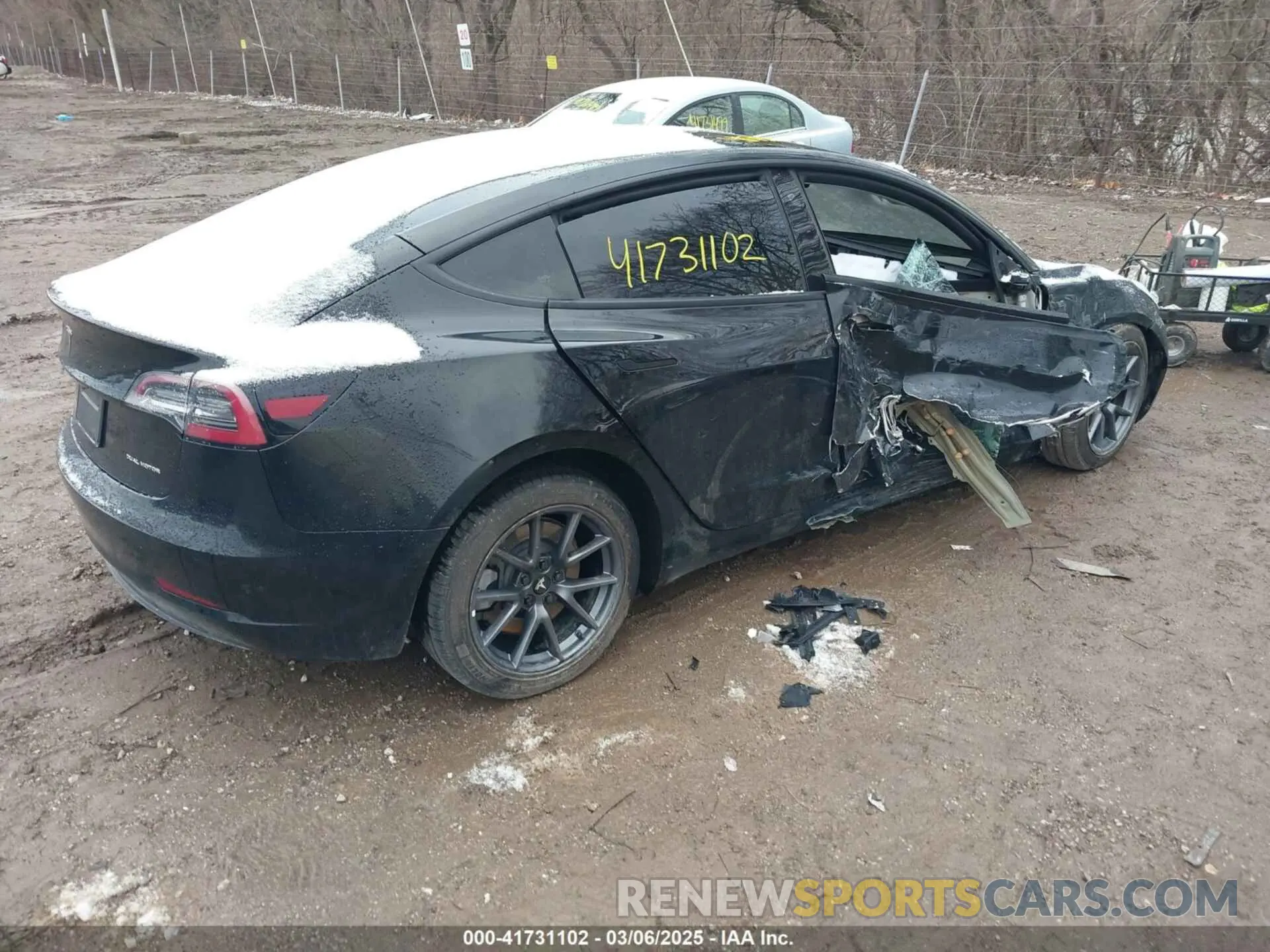 4 fotografías del automóvil dañado 5YJ3E1EB6MF981246 TESLA MODEL 3 2021