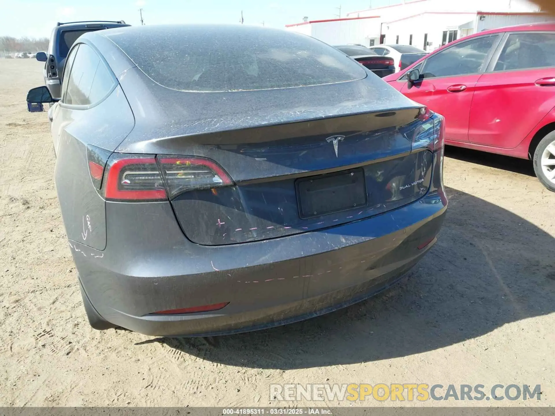16 fotografías del automóvil dañado 5YJ3E1EB7MF050917 TESLA MODEL 3 2021