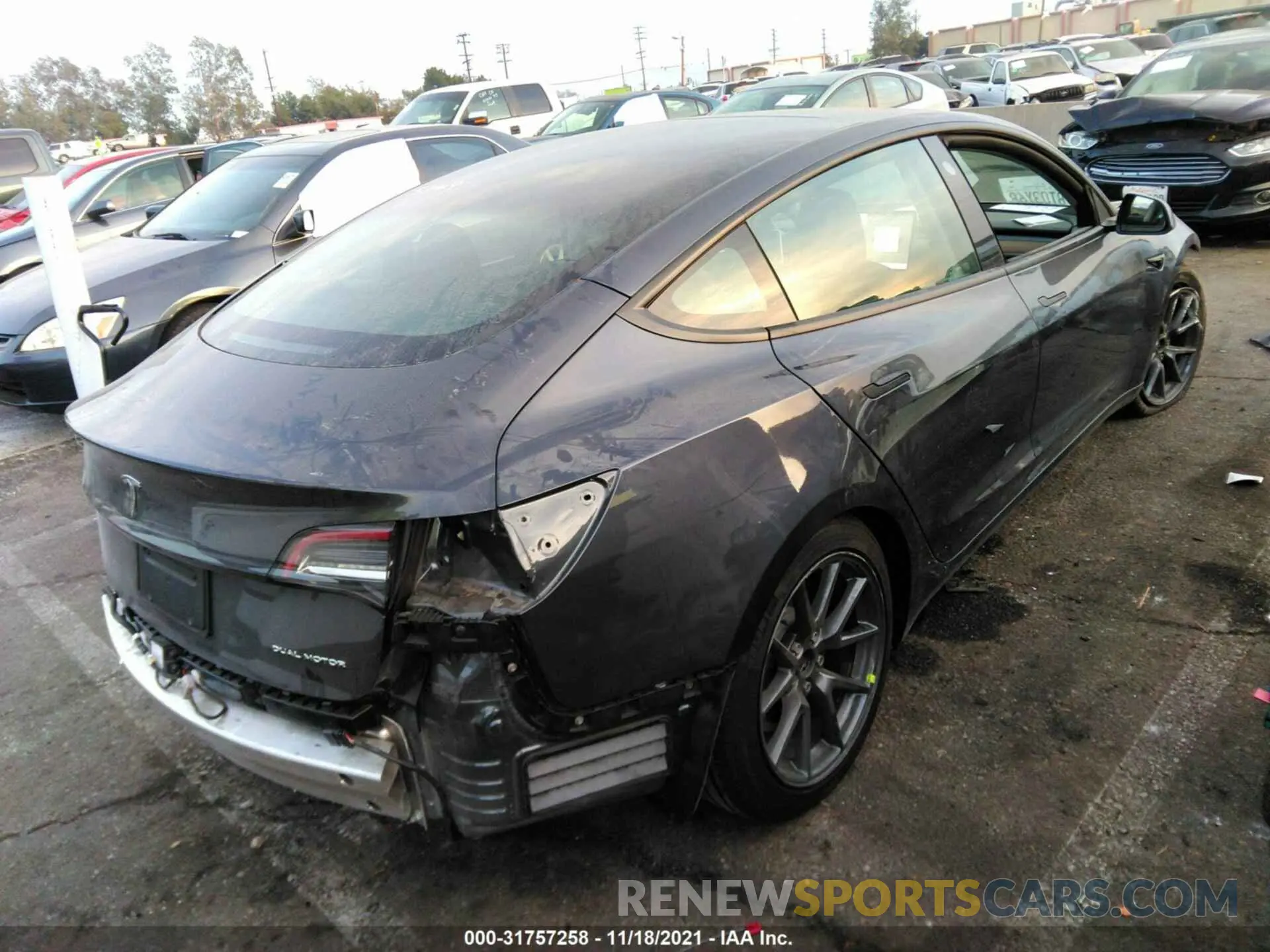 4 fotografías del automóvil dañado 5YJ3E1EB7MF067426 TESLA MODEL 3 2021