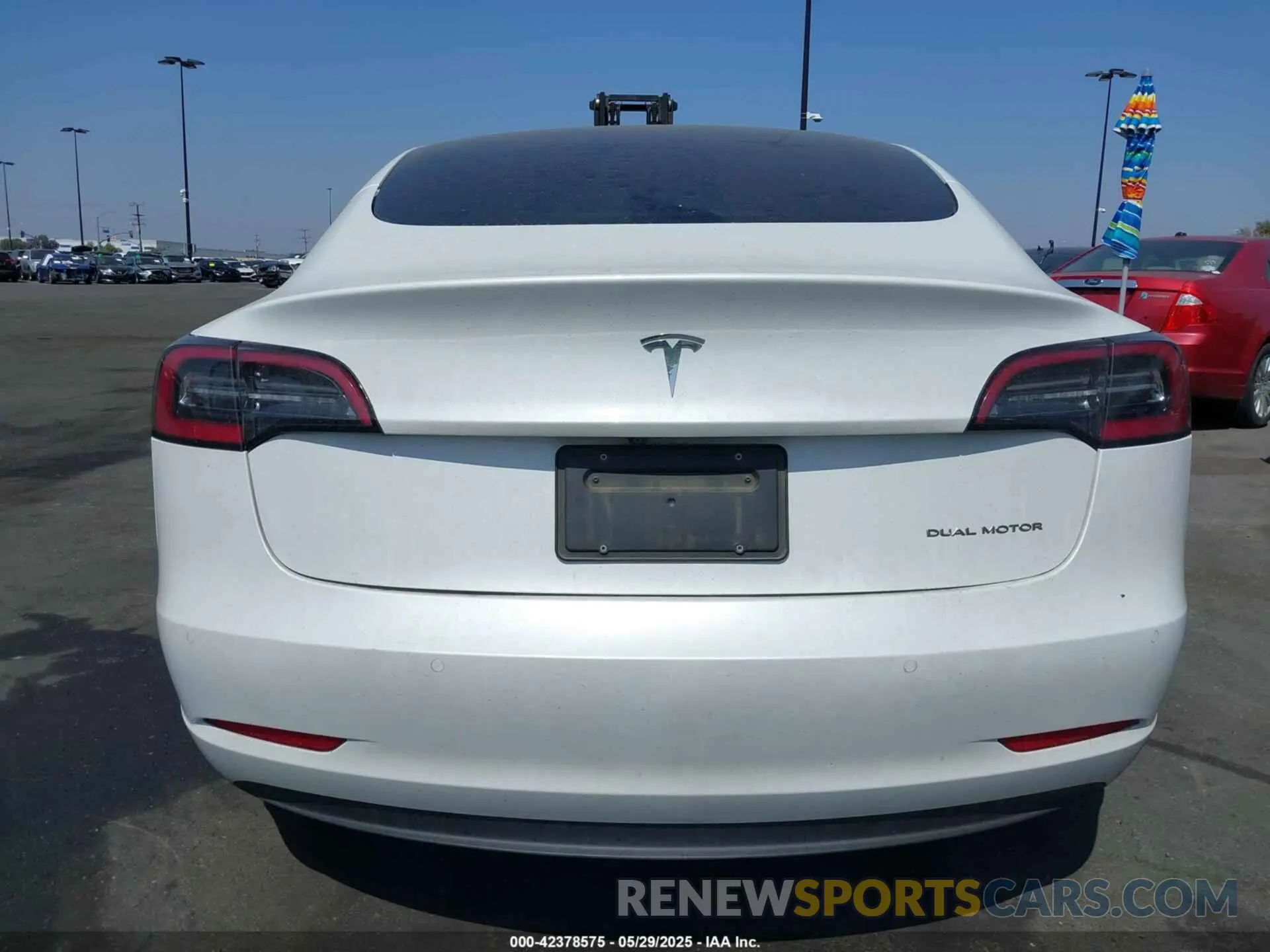 16 fotografías del automóvil dañado 5YJ3E1EB7MF072609 TESLA MODEL 3 2021