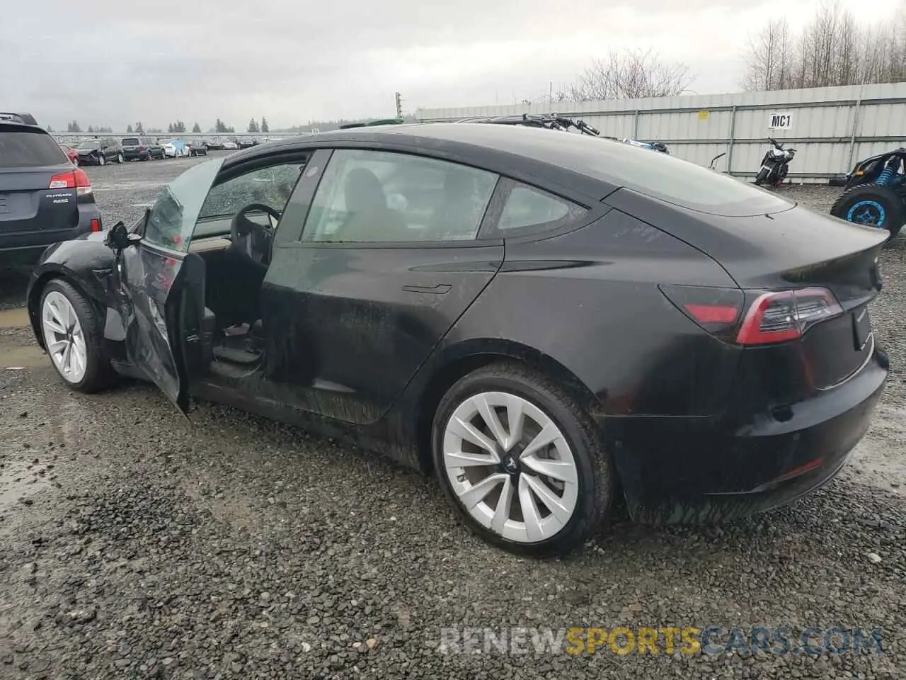 2 fotografías del automóvil dañado 5YJ3E1EB8MF101020 TESLA MODEL 3 2021