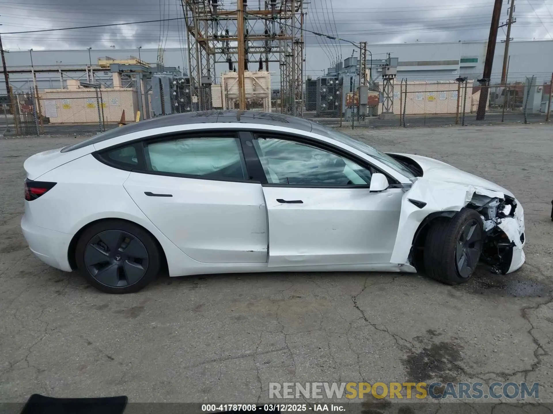 13 fotografías del automóvil dañado 5YJ3E1EB8MF860282 TESLA MODEL 3 2021