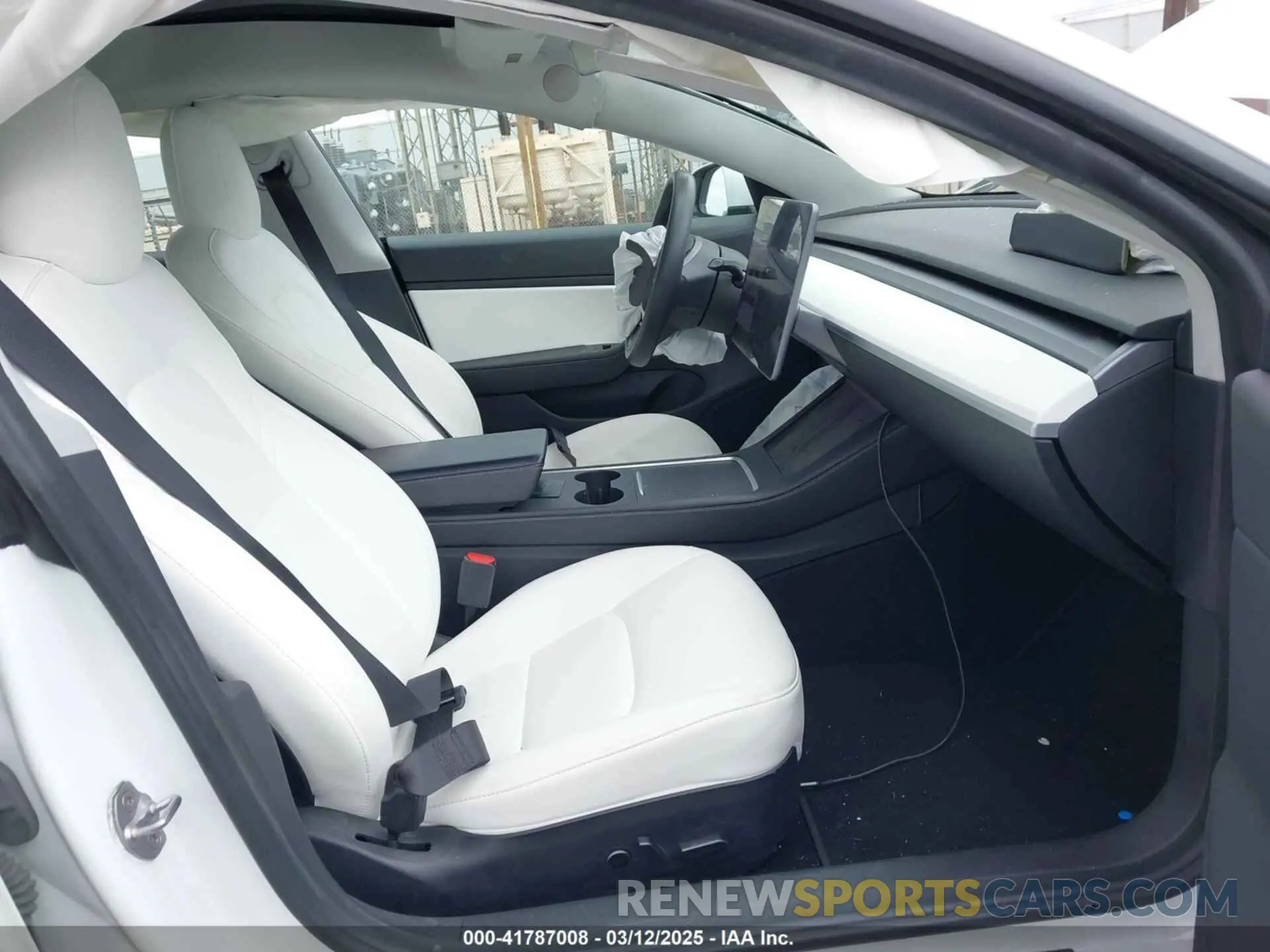 5 fotografías del automóvil dañado 5YJ3E1EB8MF860282 TESLA MODEL 3 2021