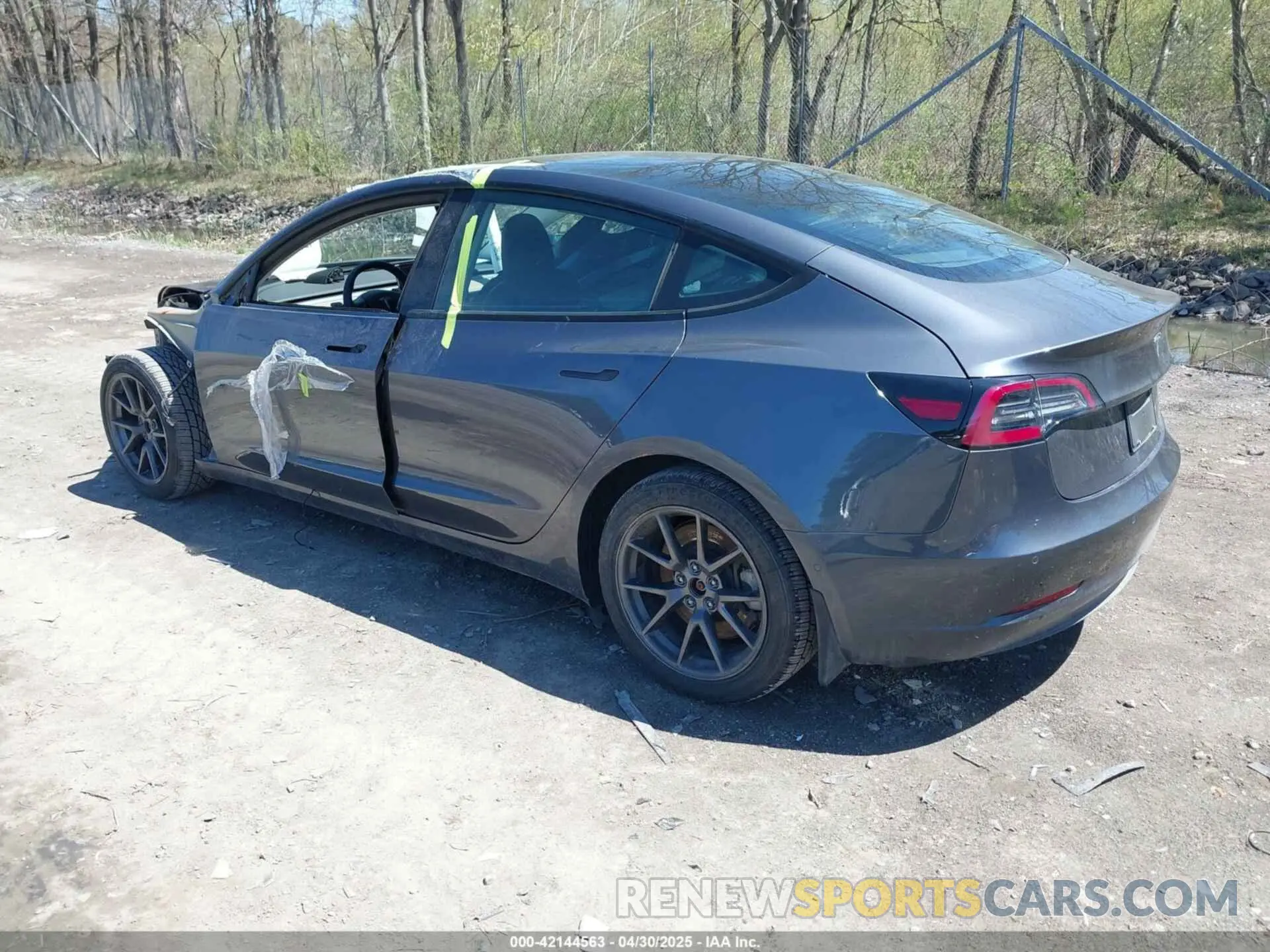3 fotografías del automóvil dañado 5YJ3E1EB8MF862002 TESLA MODEL 3 2021