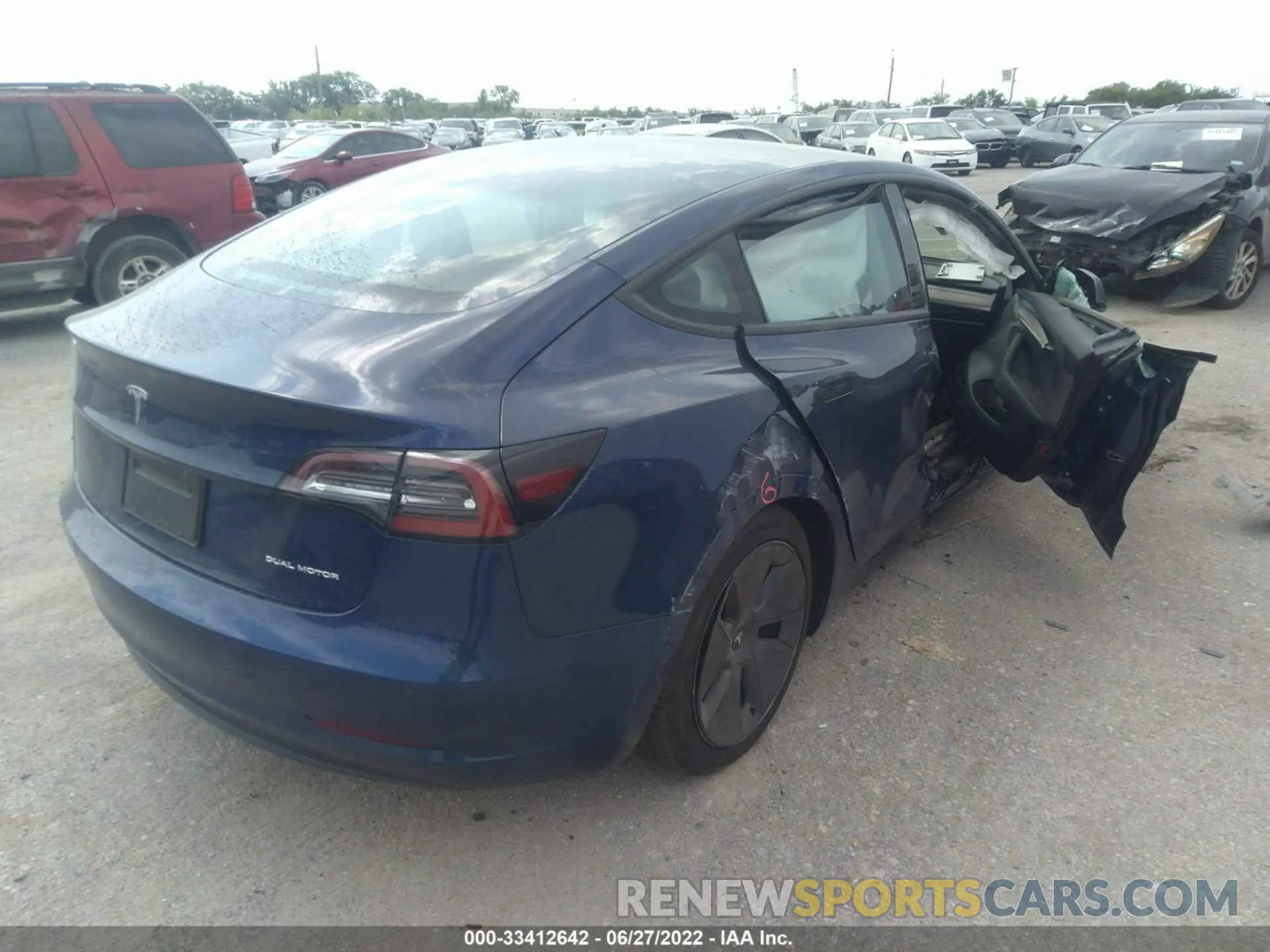 4 fotografías del automóvil dañado 5YJ3E1EB9MF054855 TESLA MODEL 3 2021